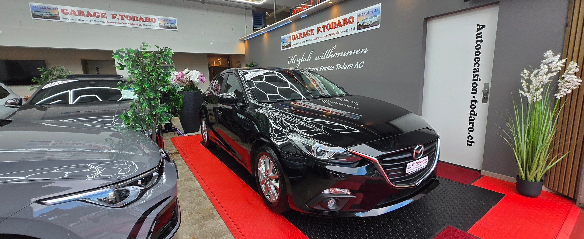 MAZDA 3 2.0 16V Ambition Activematic-showroom-element-1