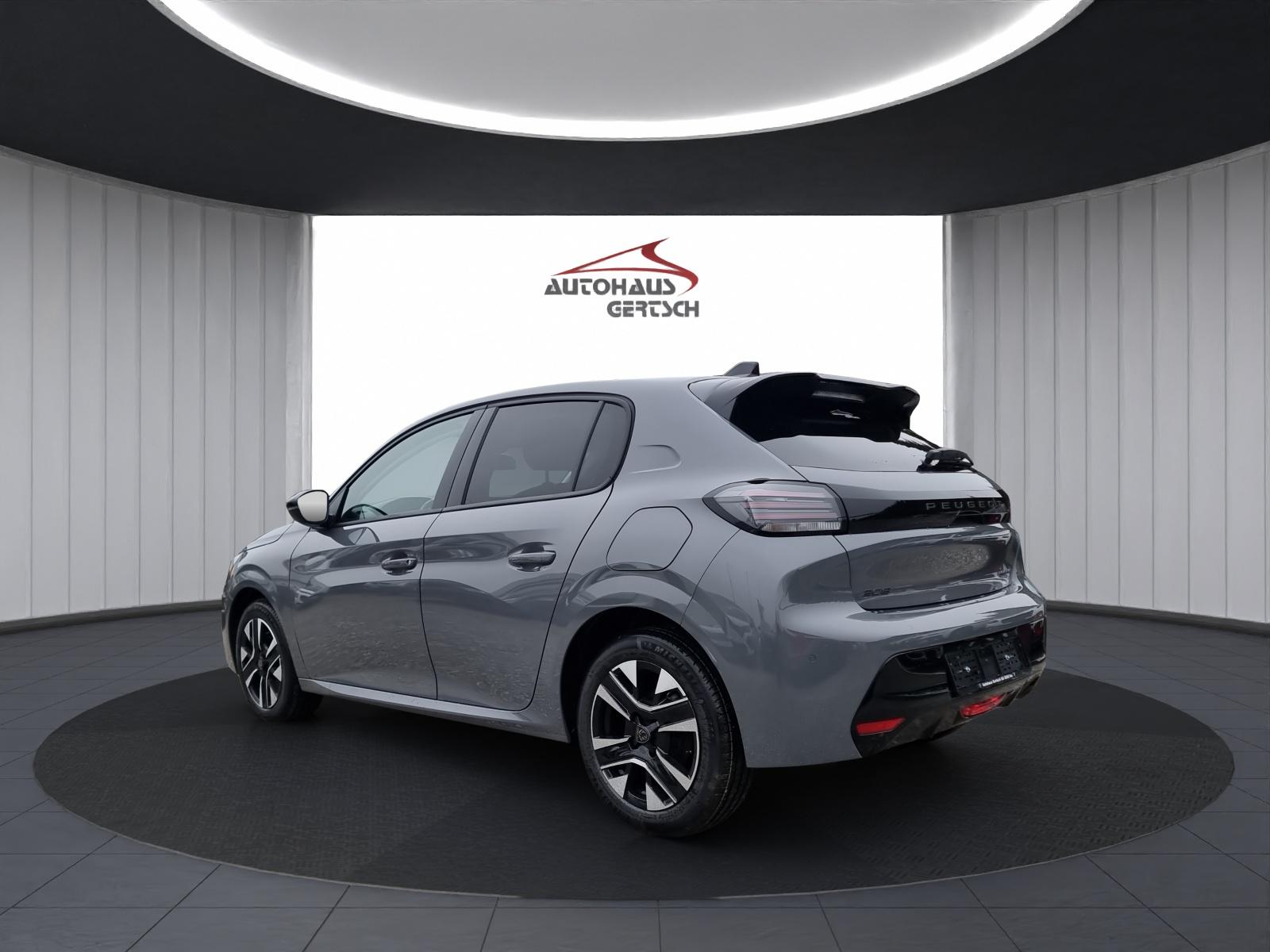 PEUGEOT 208 1.2 Hybrid Allure Premium-image-5