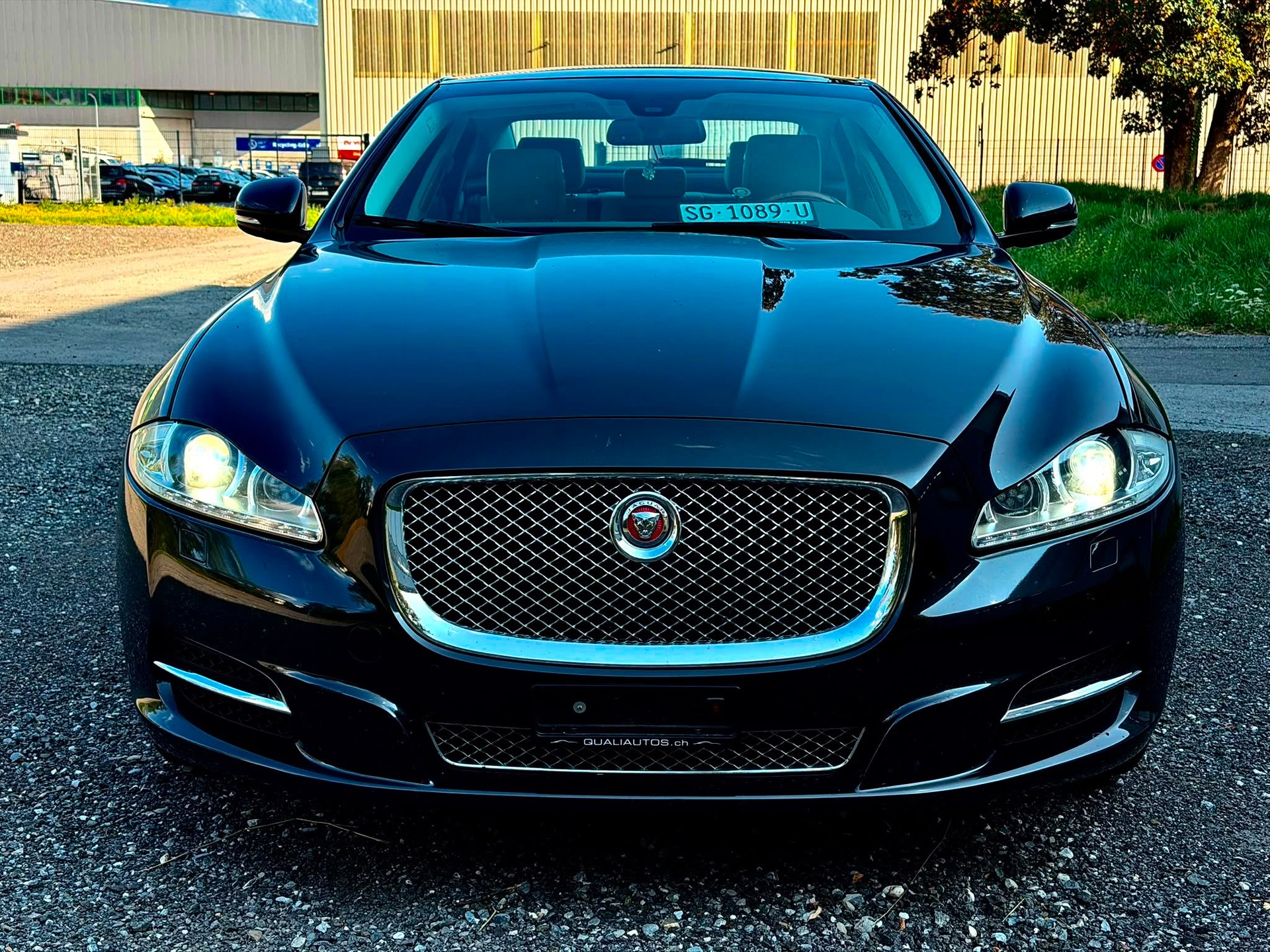 JAGUAR XJ 3.0 V6 S/C Premium Luxury Automatic AWD