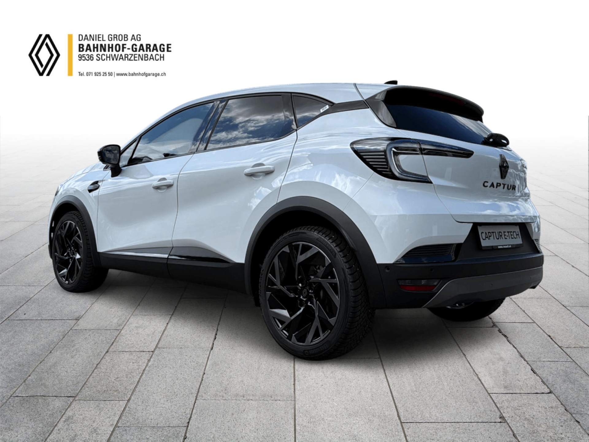 RENAULT Captur 1.3 TCe 160 esprit Alpine EDC-showroom-element-3