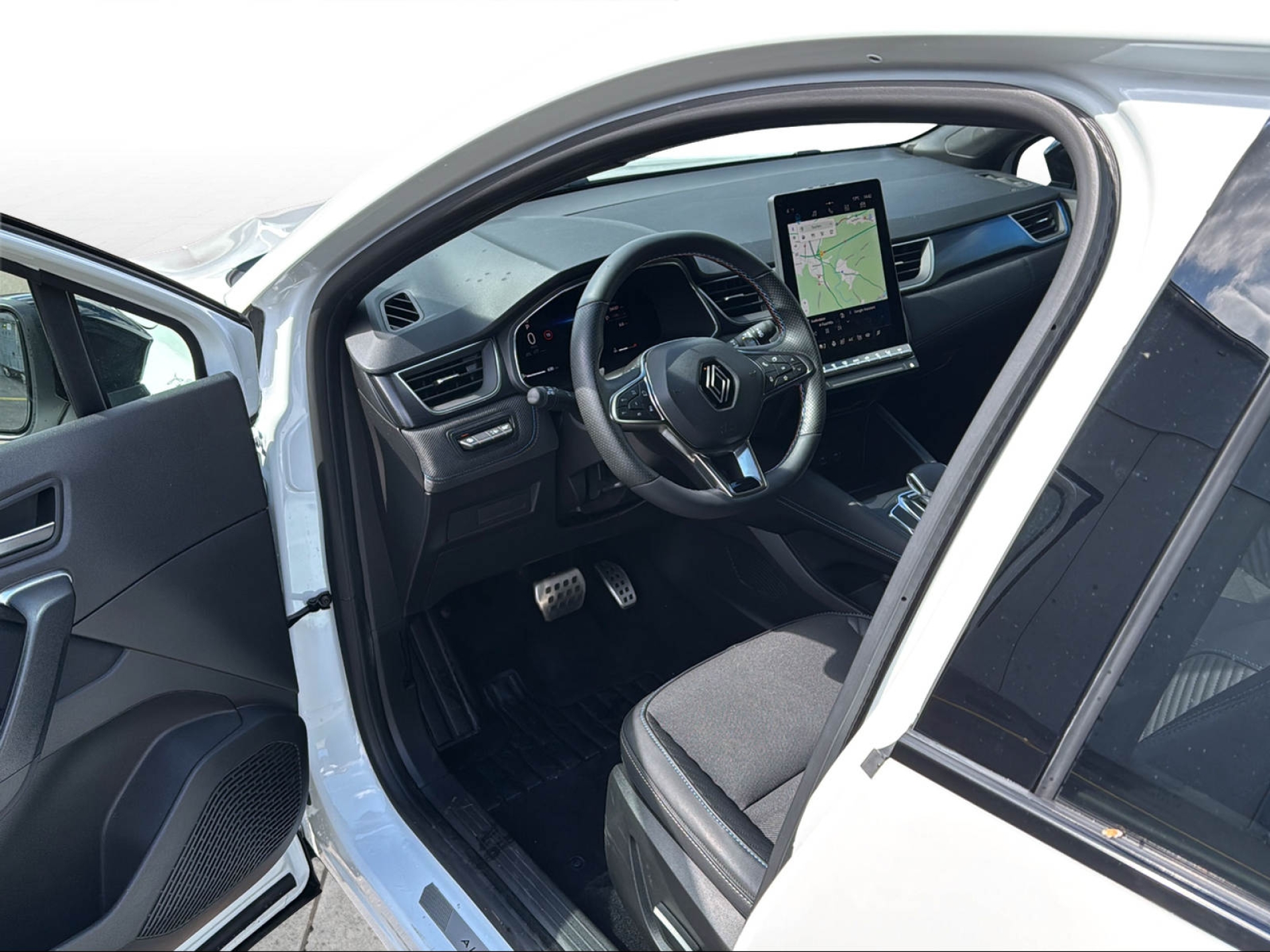 RENAULT Captur 1.3 TCe 160 esprit Alpine EDC-image-9