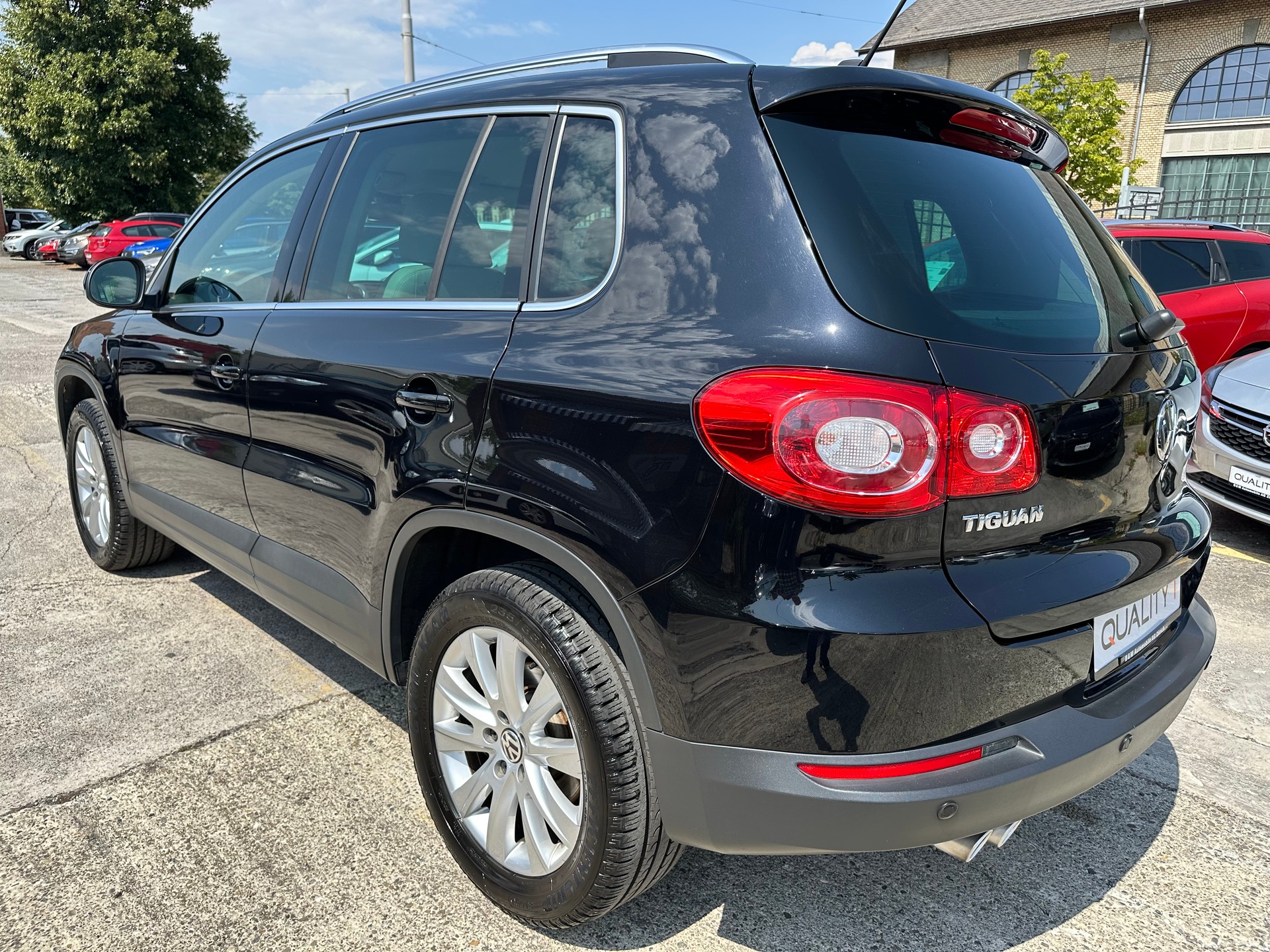 VW Tiguan 2.0 TSI Sport&Style Tiptronic * 200 PS *-image-5