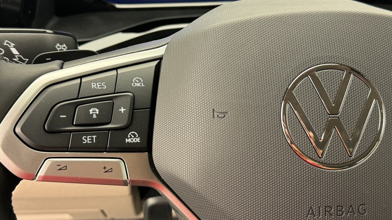 VW Multivan 2.0 TDI Life DSG-image-9