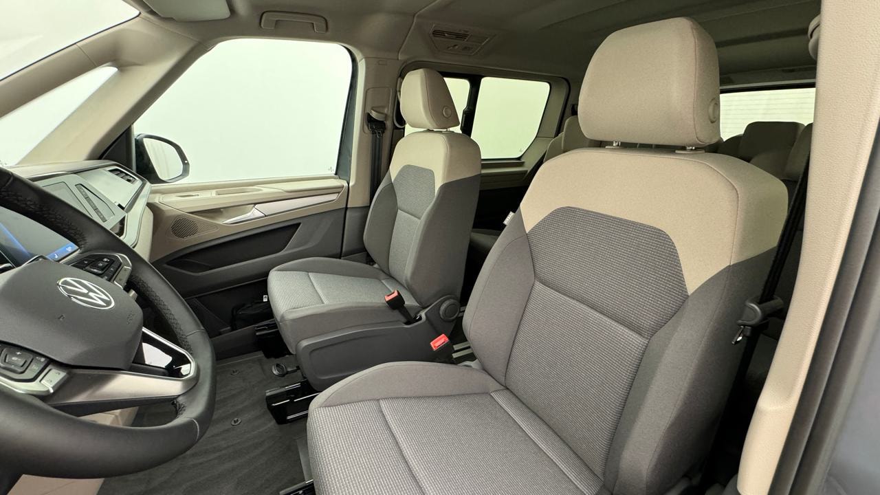 VW Multivan 2.0 TDI Life DSG-image-4