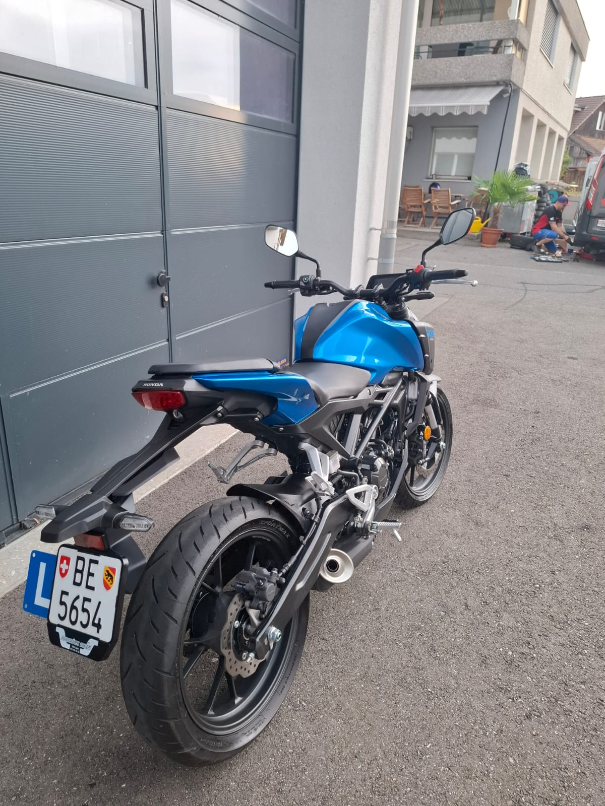 HONDA CB 125 R-image-2