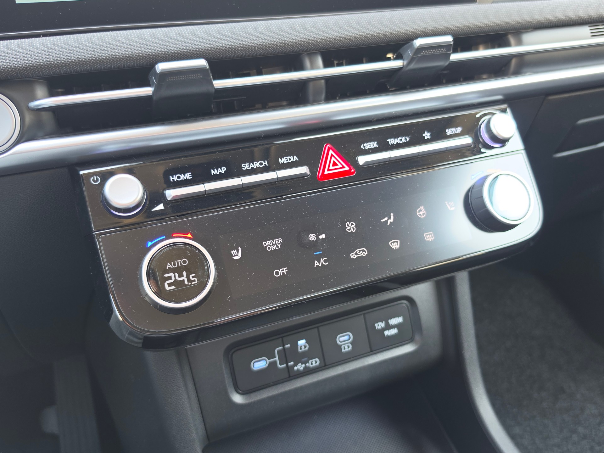 HYUNDAI Tucson 1.6 HEV Amplia 4WD-image-6