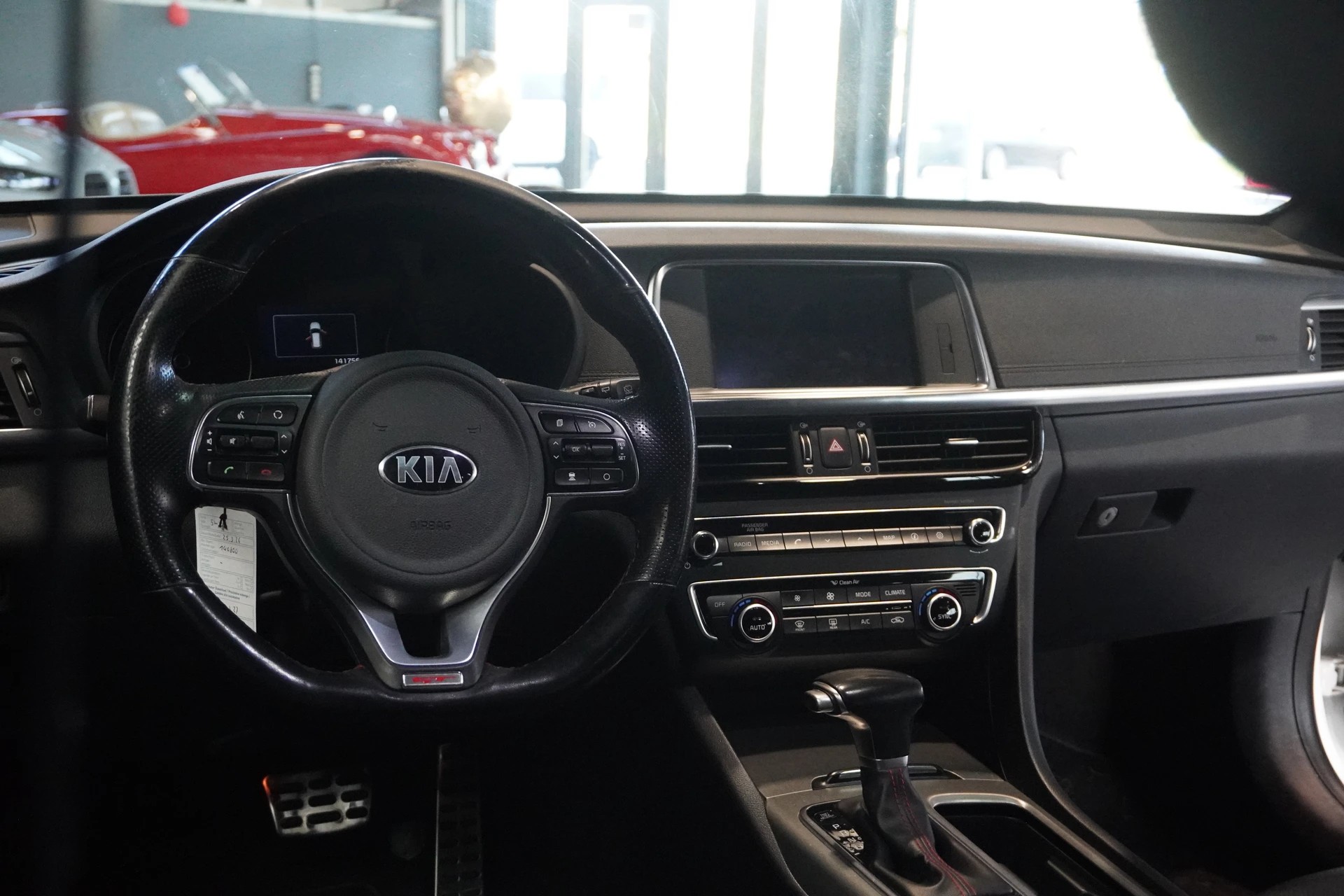 KIA Optima SW 2.0 T-GDI Style GT Automat MFK 12.8.2026 / Garantie 12 Monate-image-9