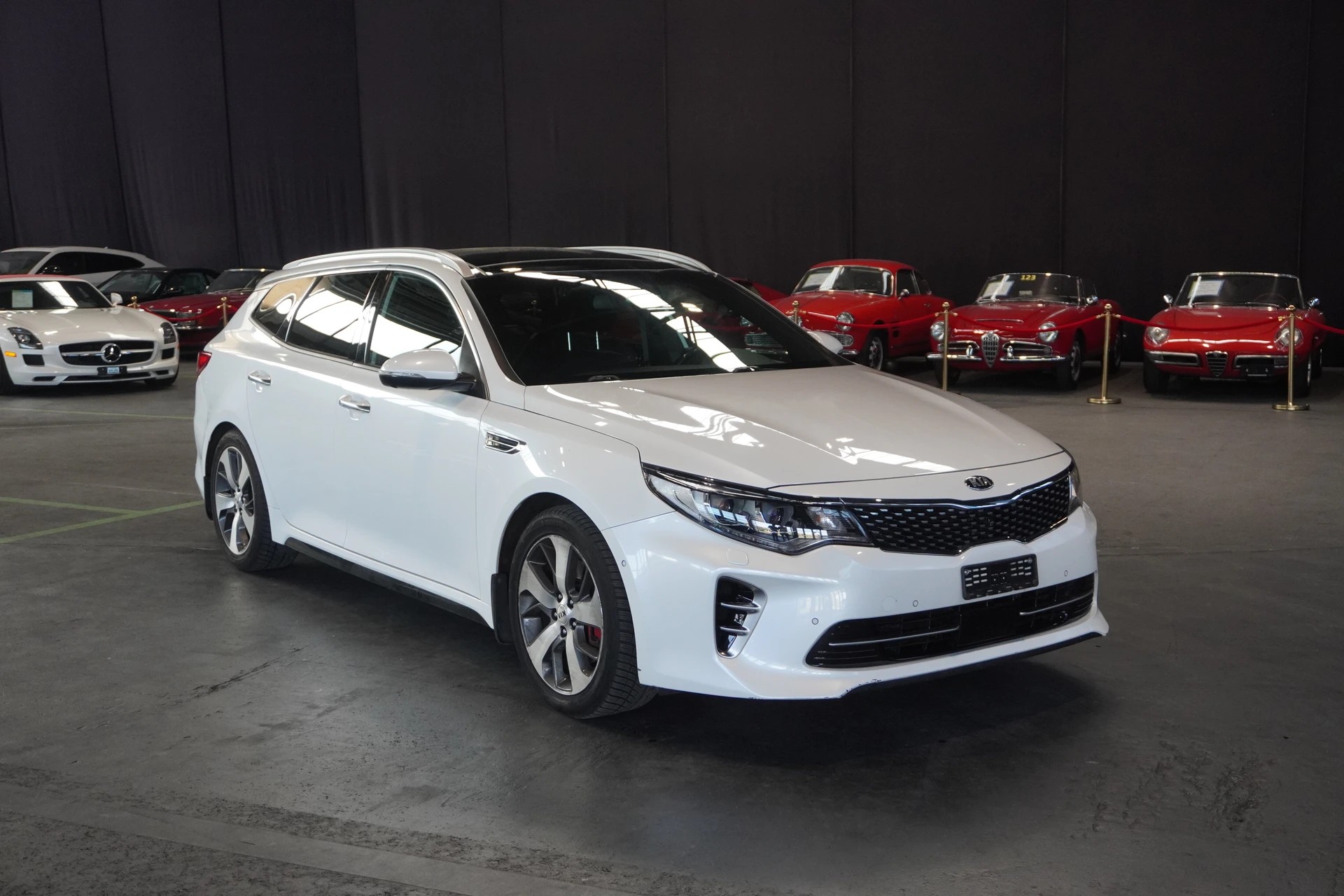 KIA Optima SW 2.0 T-GDI Style GT Automat MFK 12.8.2026 / Garantie 12 Monate