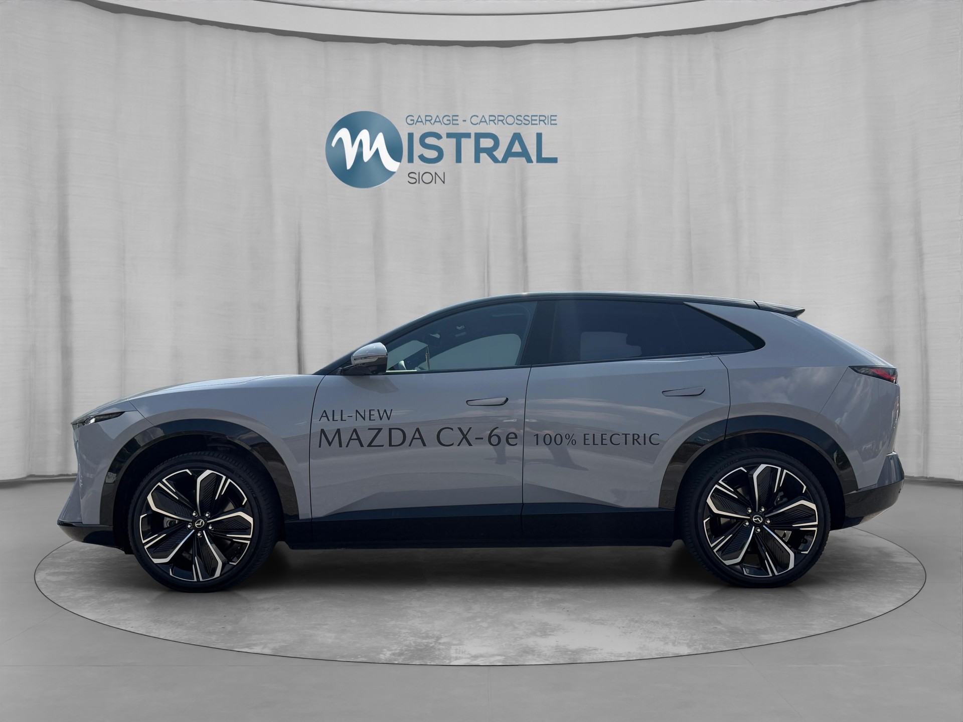 MAZDA CX-6e Takumi 21"-image-1