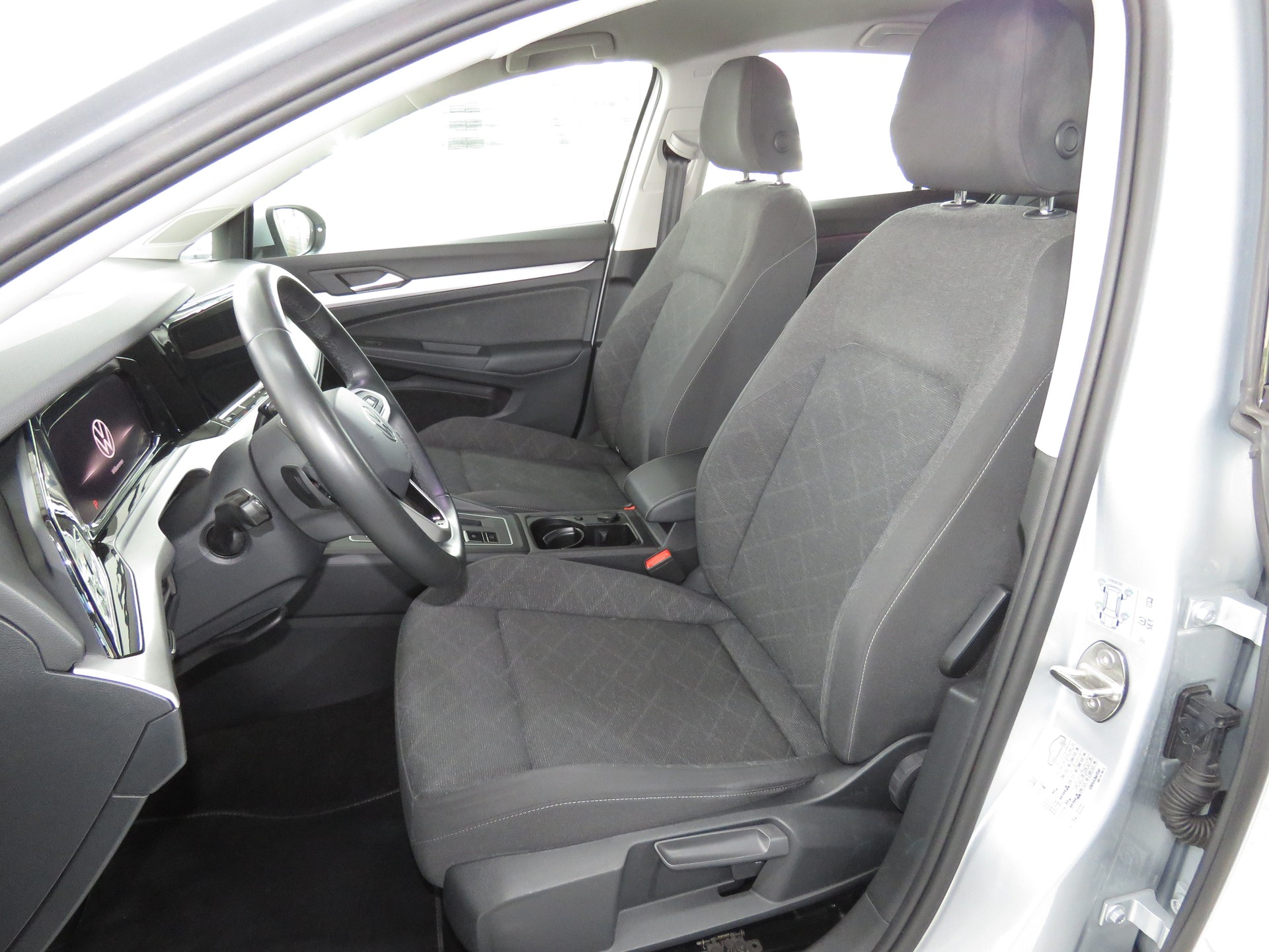 VW Golf 2.0 TDI Life DSG 4-Motion Automat-image-7