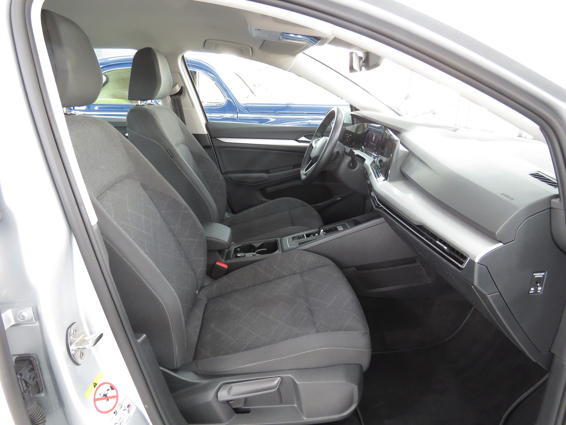 VW Golf 2.0 TDI Life DSG 4-Motion Automat-image-11