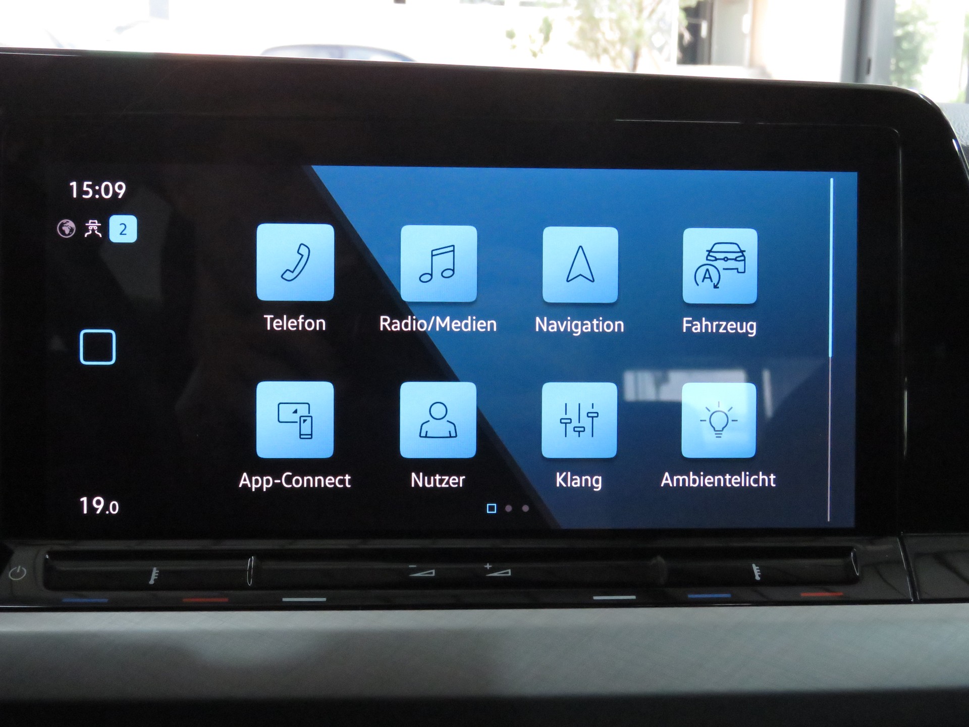 VW Golf 2.0 TDI Life DSG 4-Motion Automat-image-16