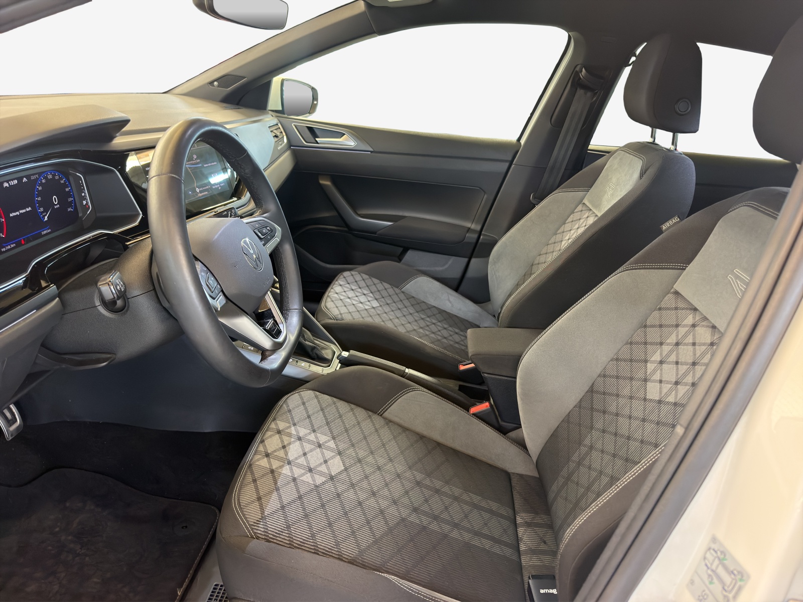 VW Polo 1.0 TSI R-Line DSG-image-6