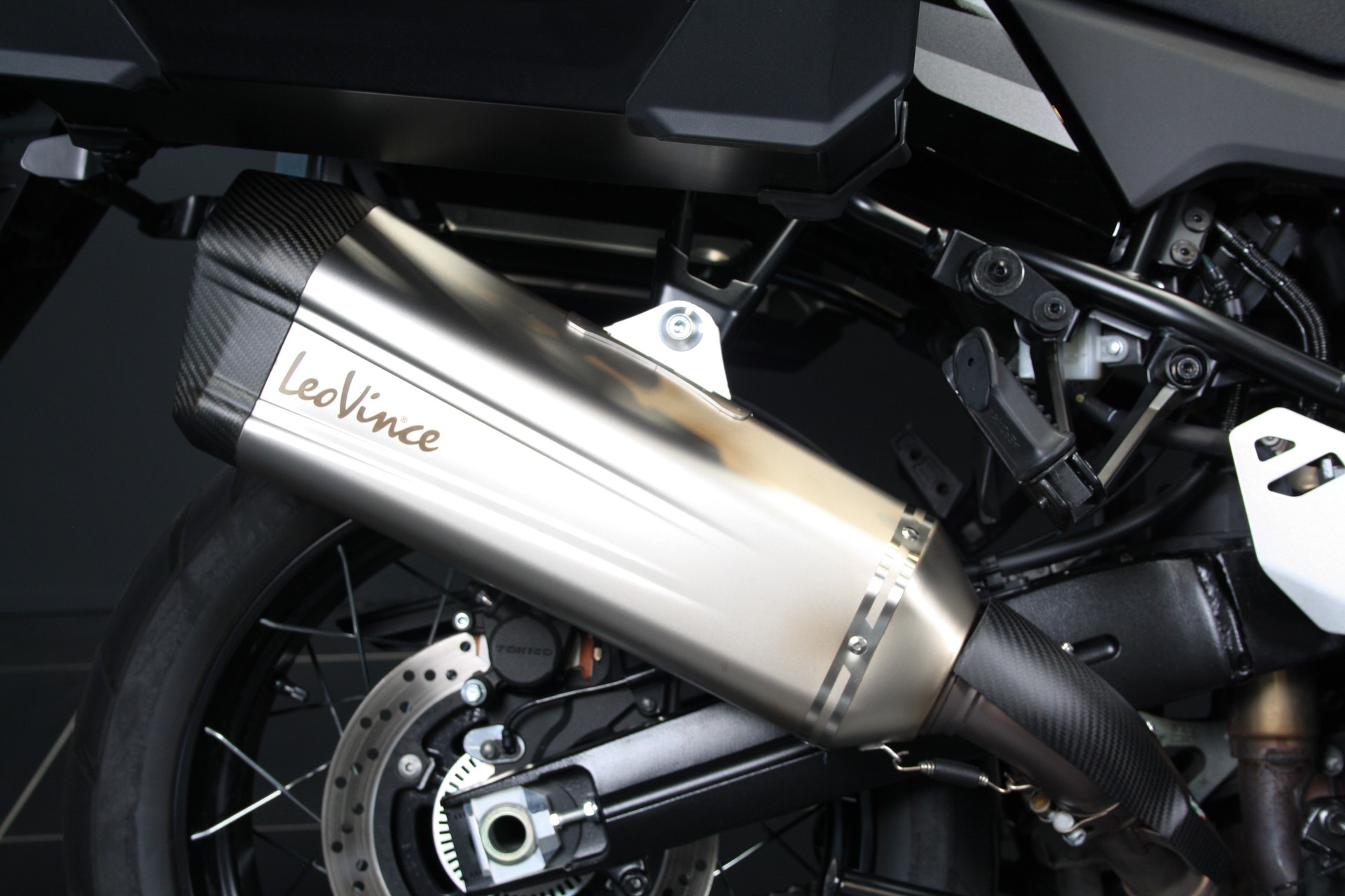 SUZUKI DL 1050 DE-image-6