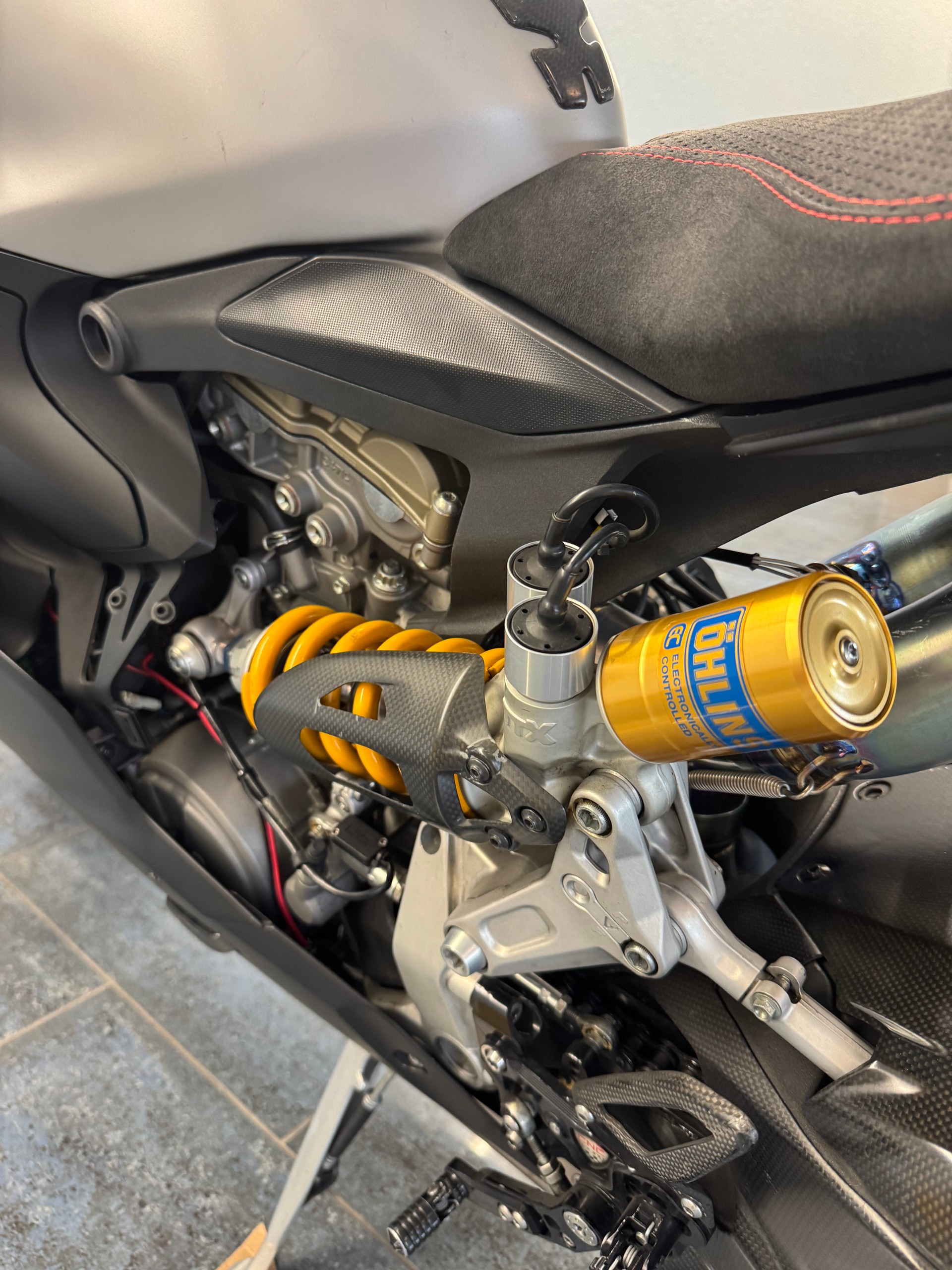 DUCATI Panigale 1199 ABS-image-8