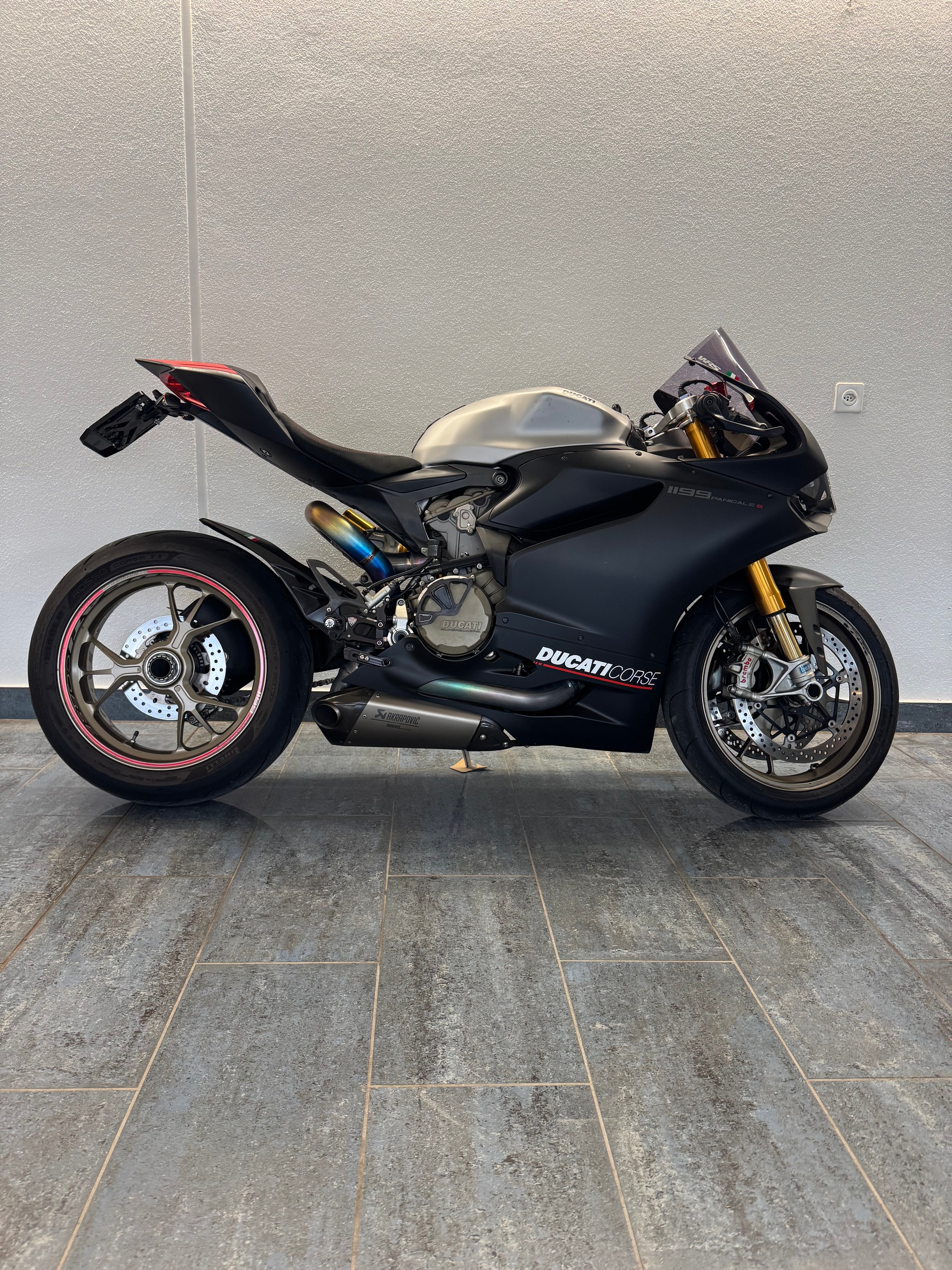 DUCATI Panigale 1199 ABS-image-0