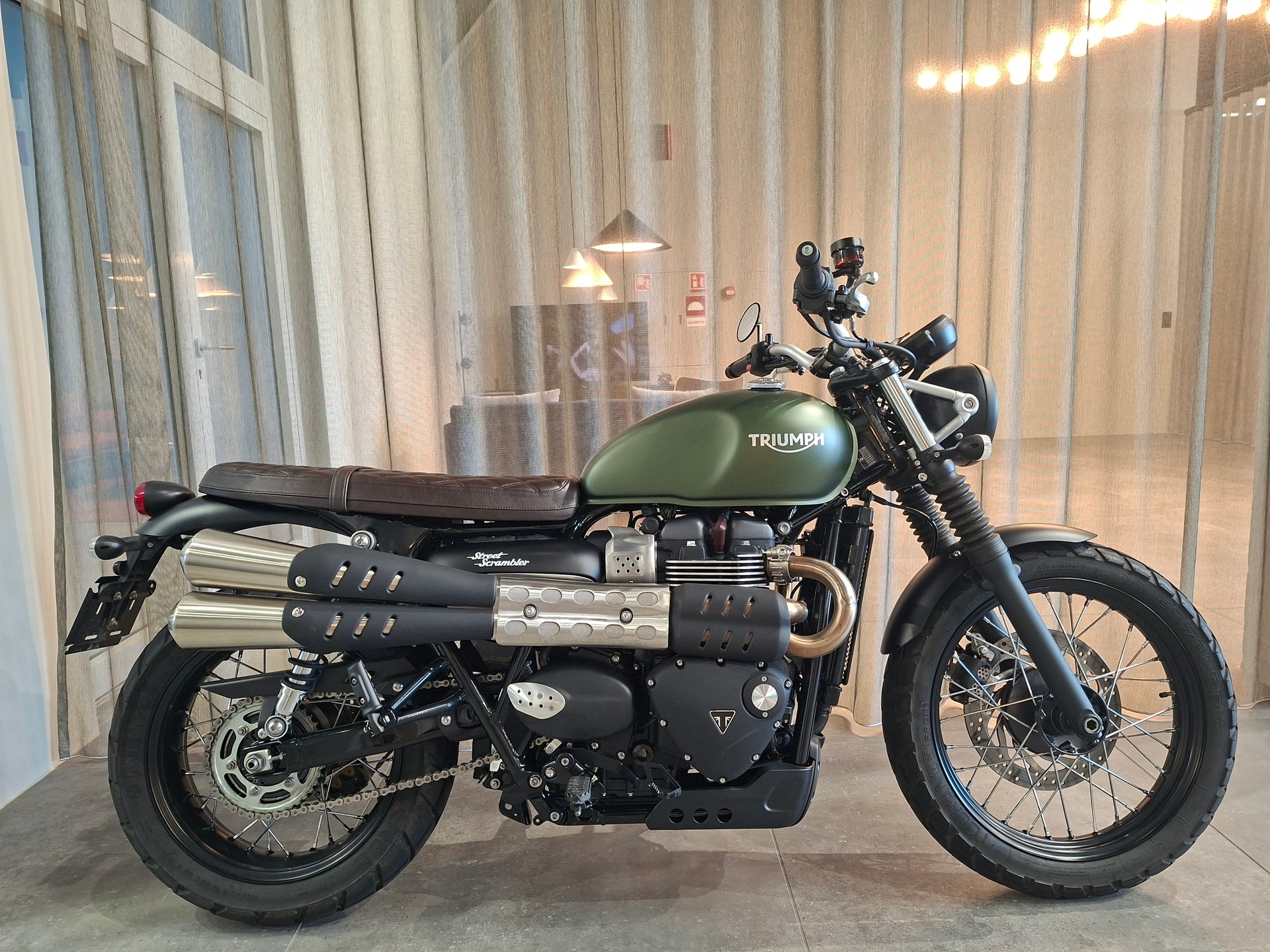TRIUMPH Street Scrambler 900