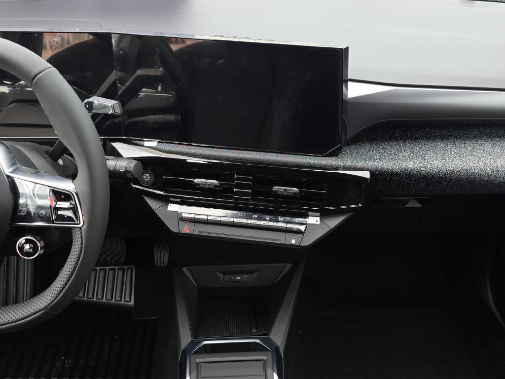 RENAULT Clio 1.8 E-Tech techno-image-8