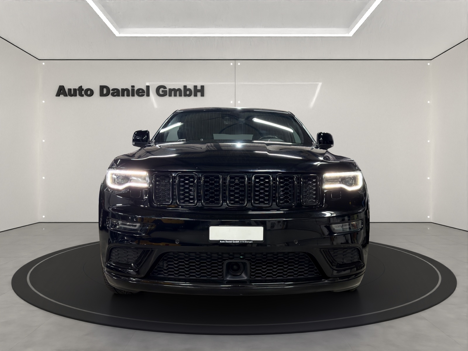JEEP Grand Cherokee 3.0 CRD Limited Automatic-image-2