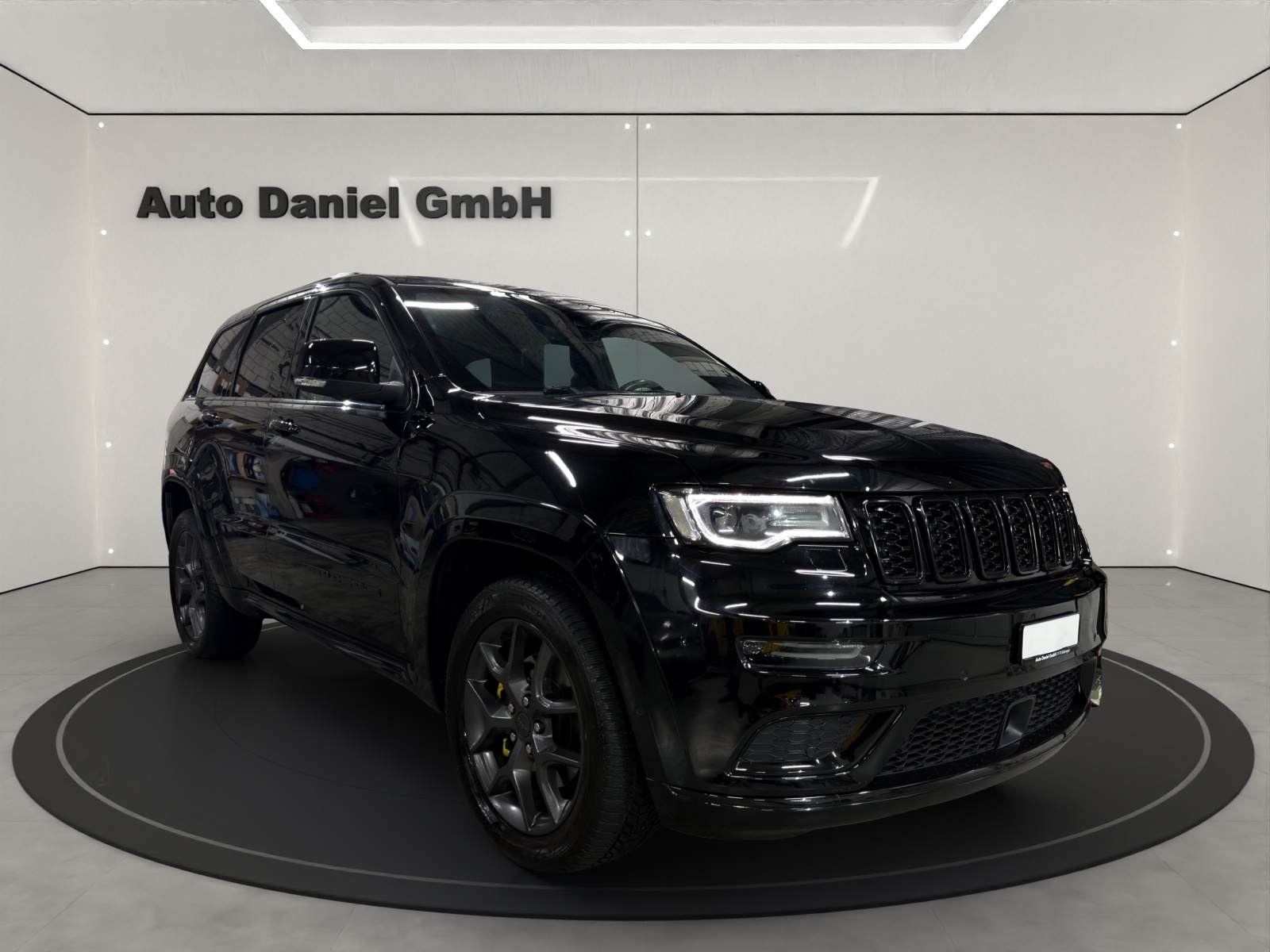 JEEP Grand Cherokee 3.0 CRD Limited Automatic-image-3