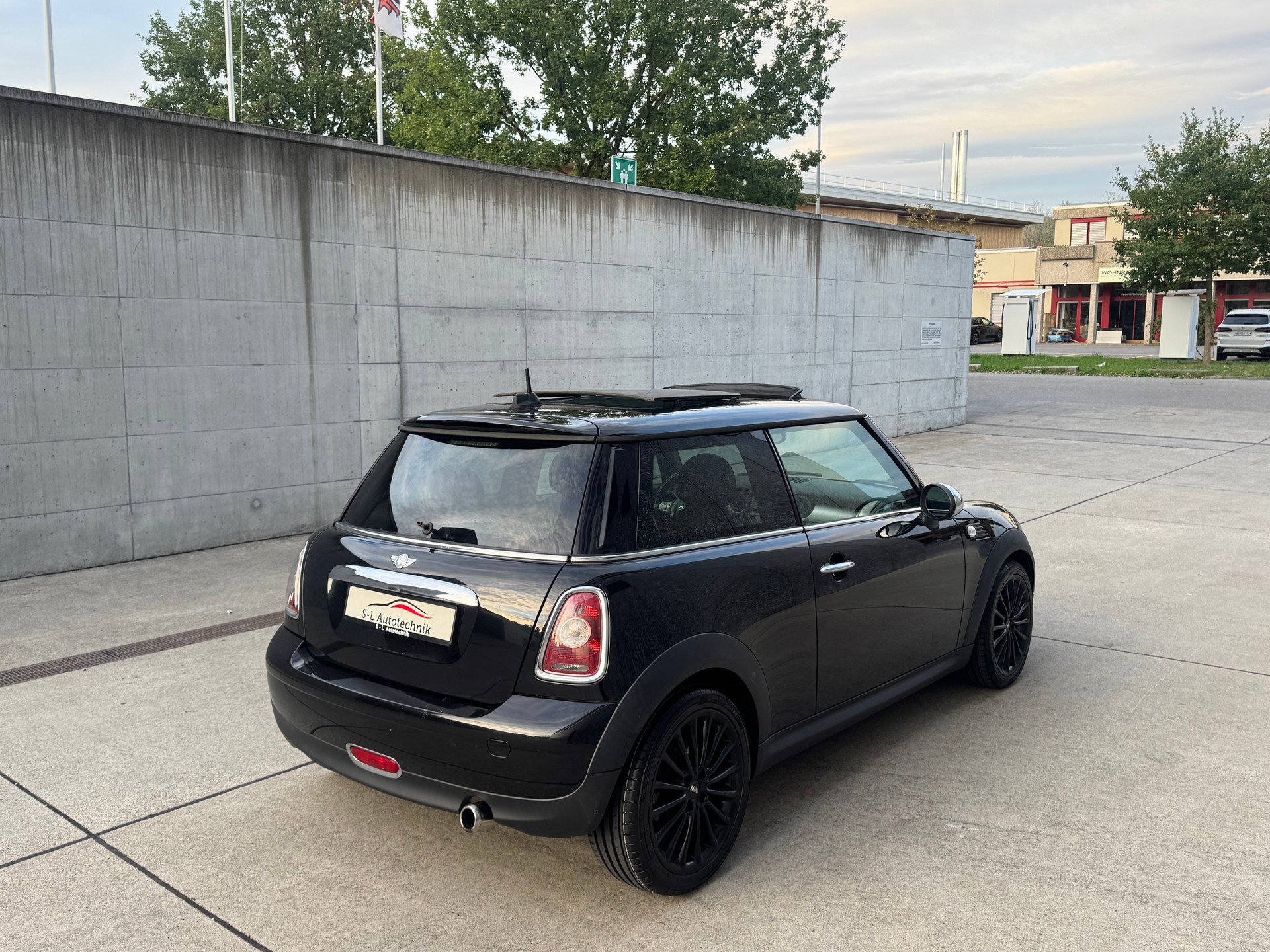 MINI Cooper-image-4