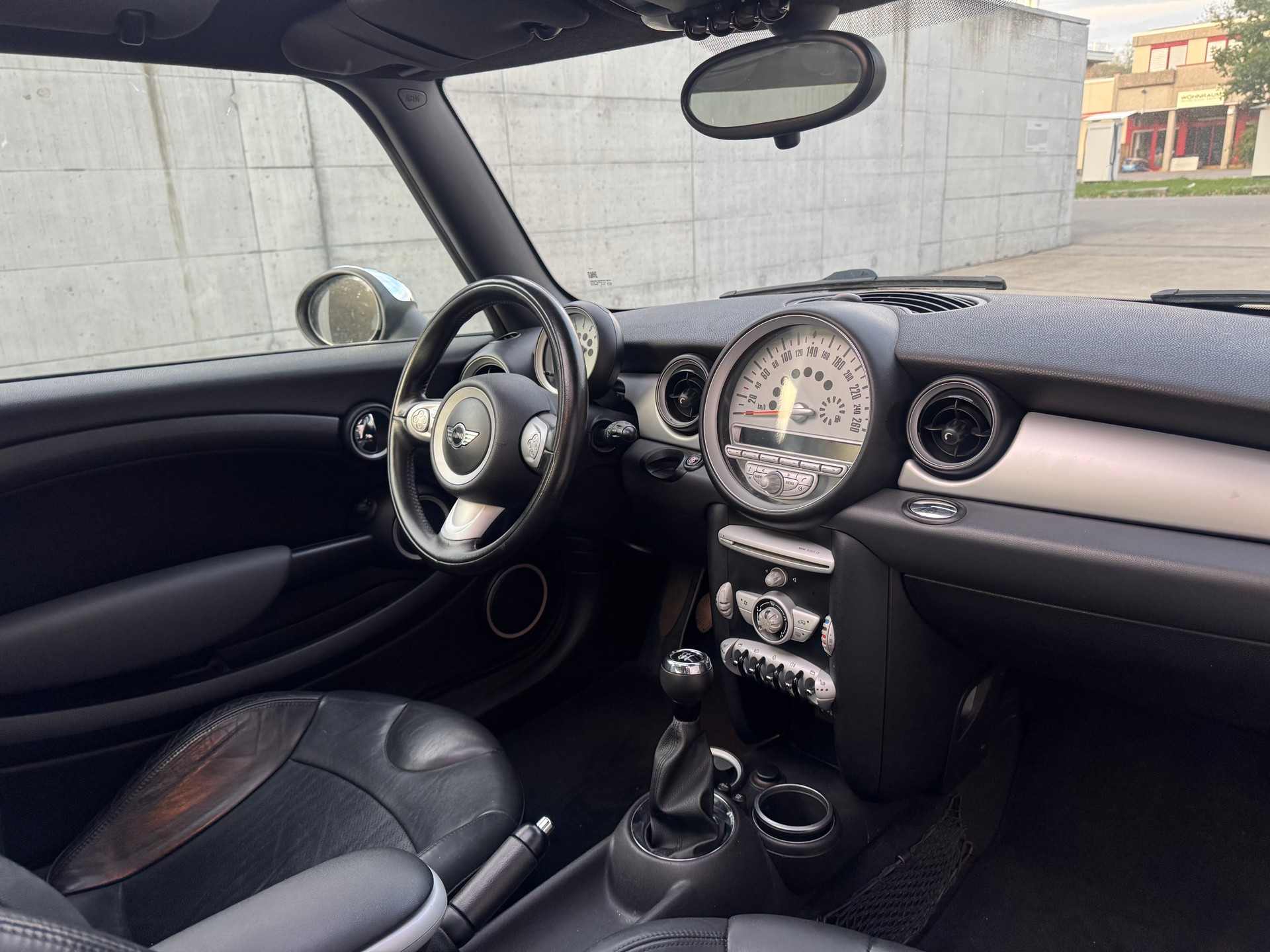 MINI Cooper-image-10