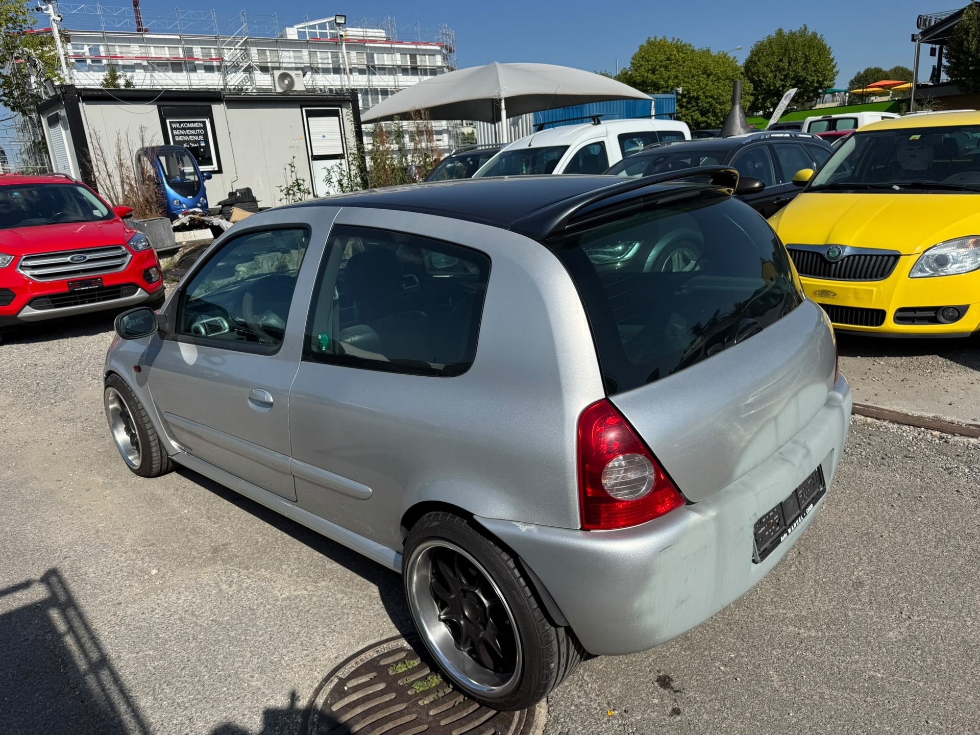 RENAULT Clio 2.0 16V Sport-image-1