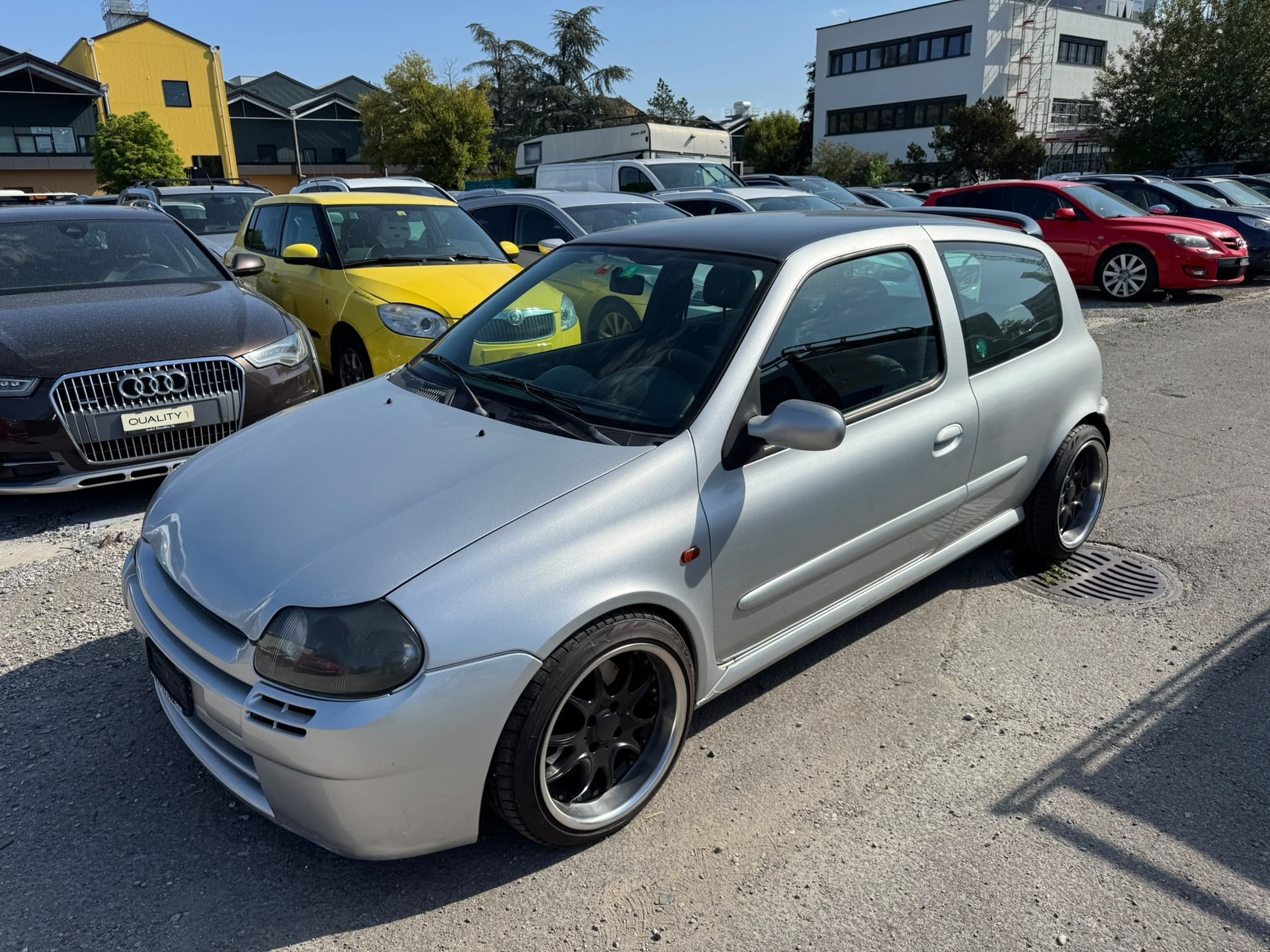 RENAULT Clio 2.0 16V Sport-image-4