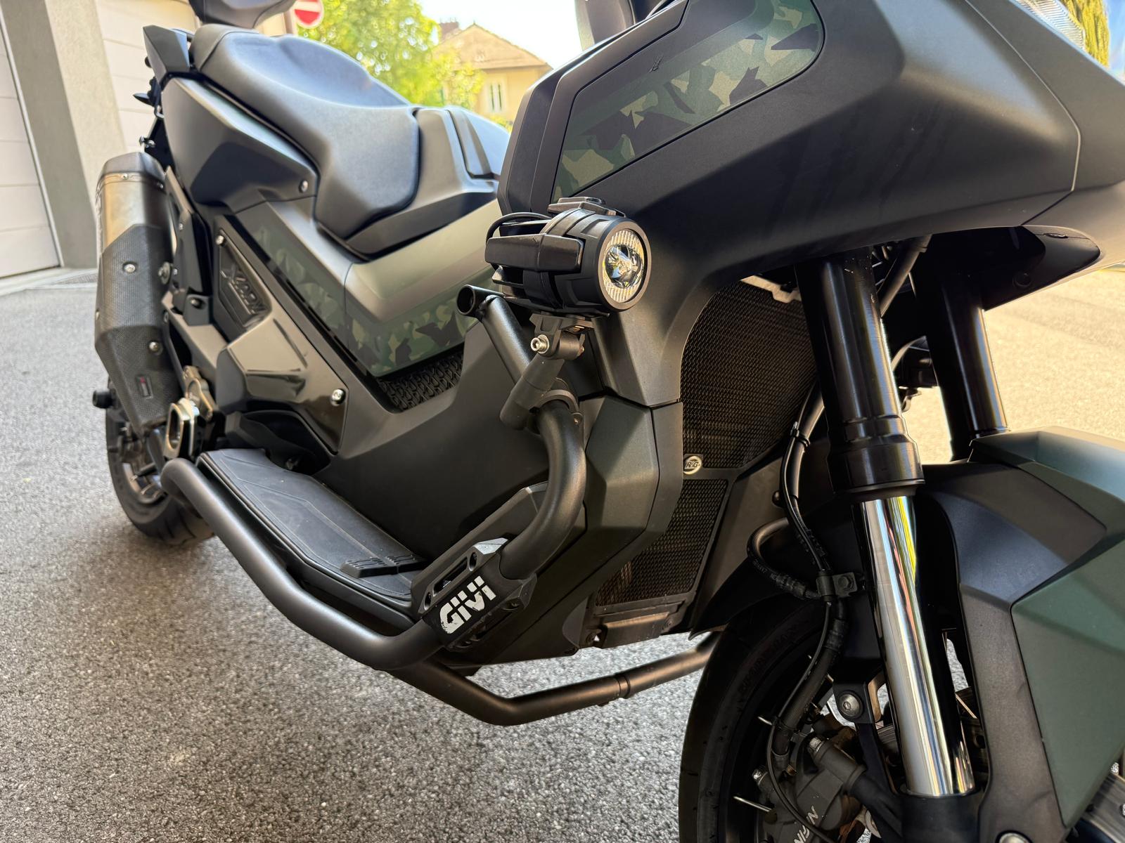 HONDA X-ADV 750 ABS (35kW)-image-10
