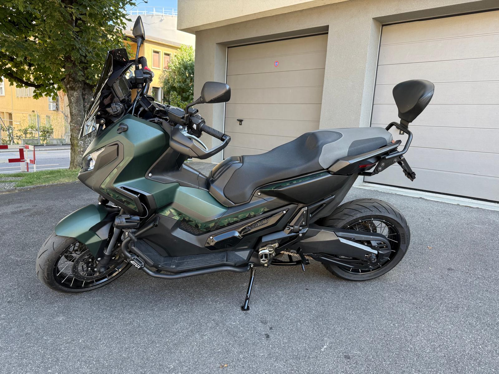 HONDA X-ADV 750 ABS (35kW)-image-2