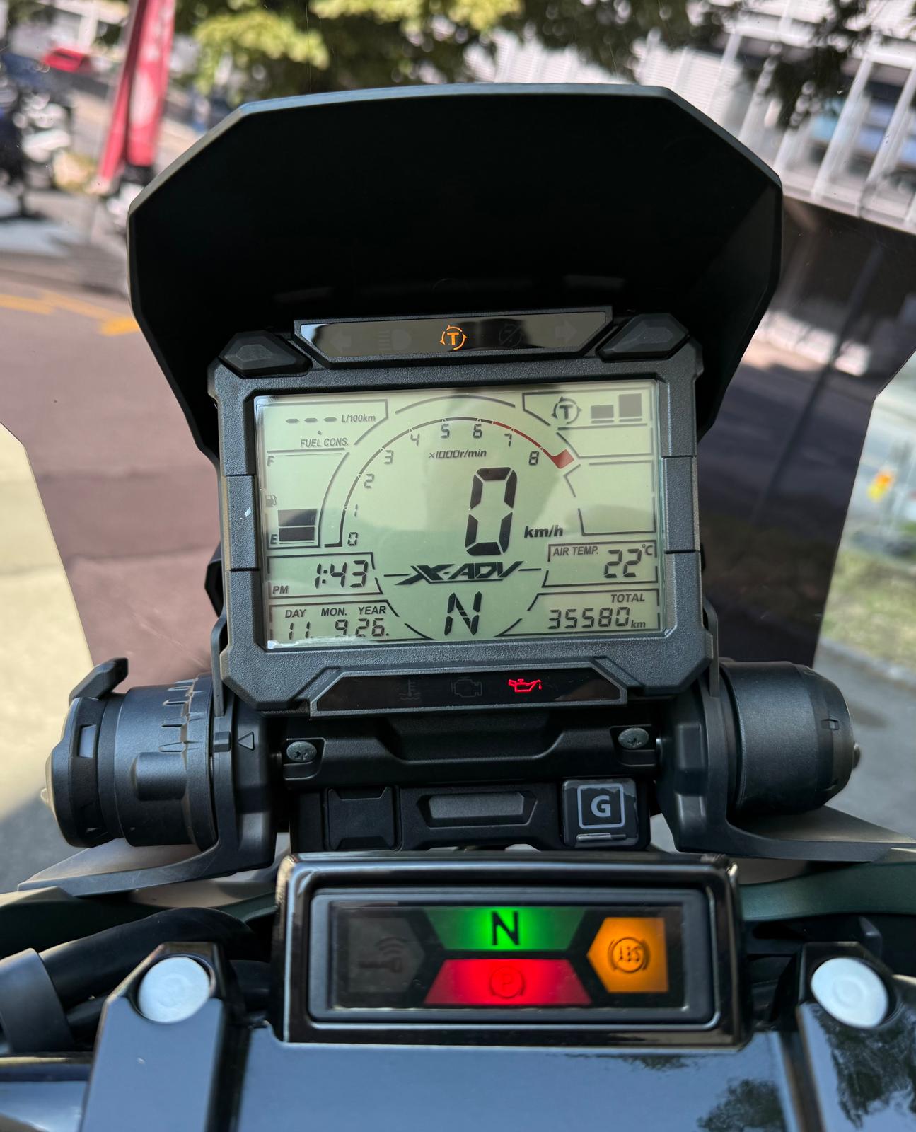 HONDA X-ADV 750 ABS (35kW)-image-9