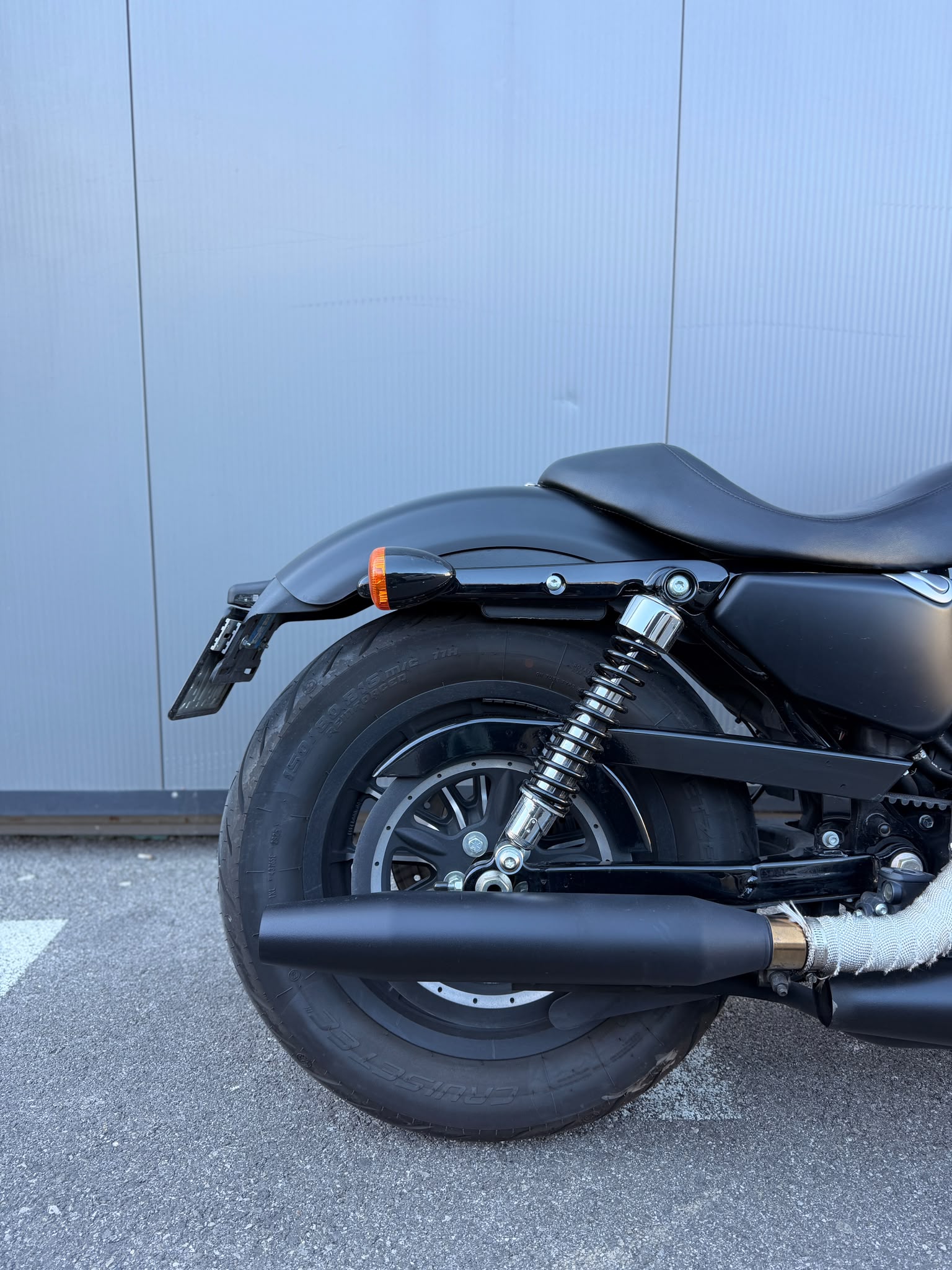 HARLEY-DAVIDSON XL 883N SPORTSTER IRON-image-3