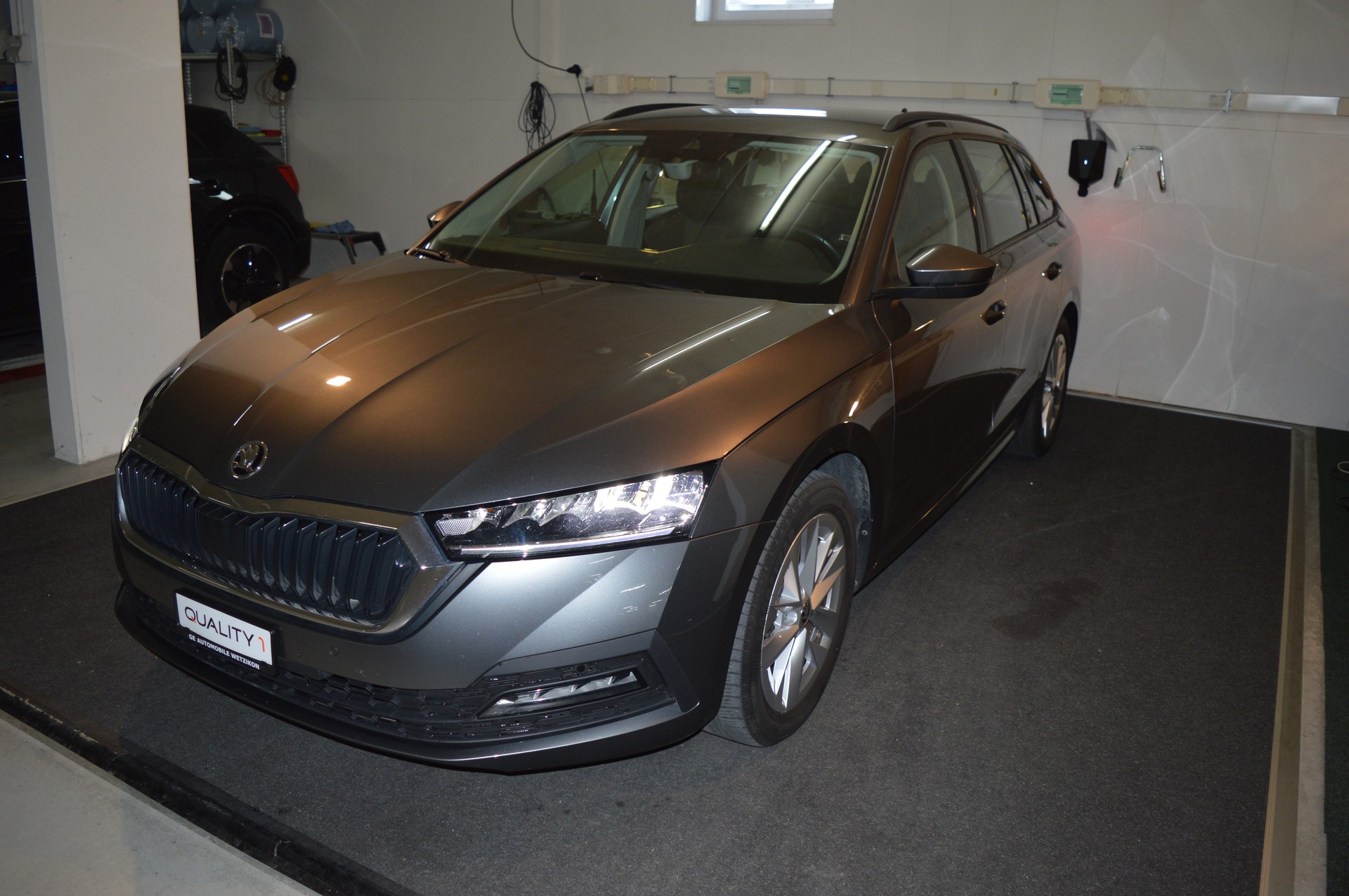 SKODA Octavia Combi 2.0 TSI Ambition DSG 4x4
