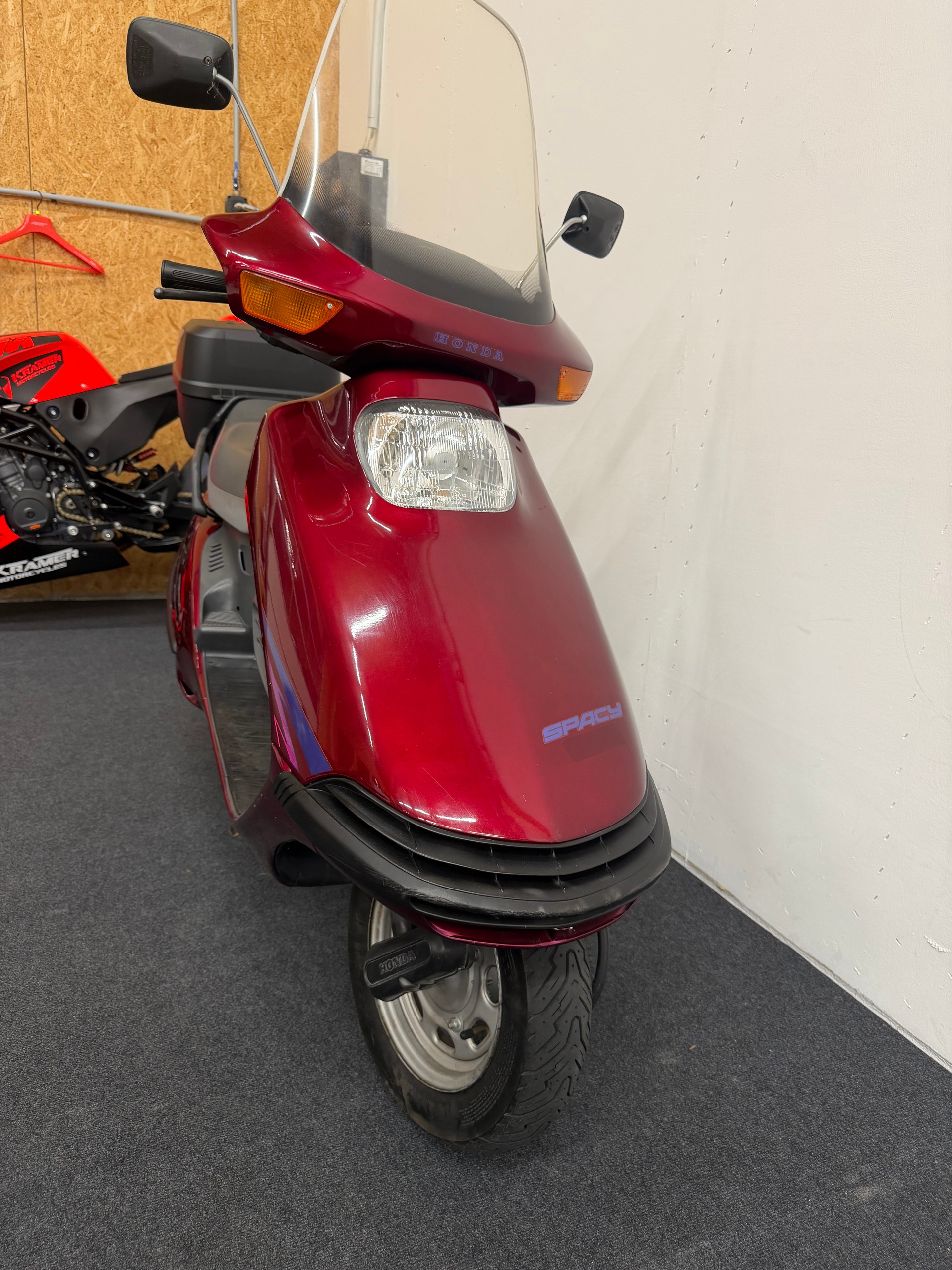 HONDA CH 125 Spacy Top-Case-image-6