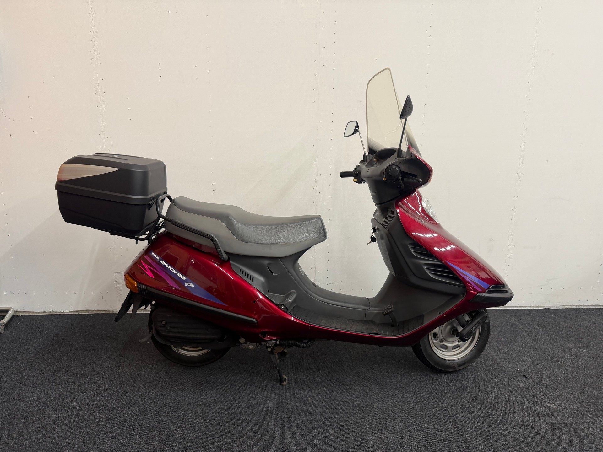 HONDA CH 125 Spacy Top-Case-image-3