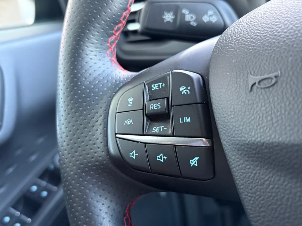 FORD Kuga 2.0 TDCi EcoBlue ST-Line X 4WD-image-7