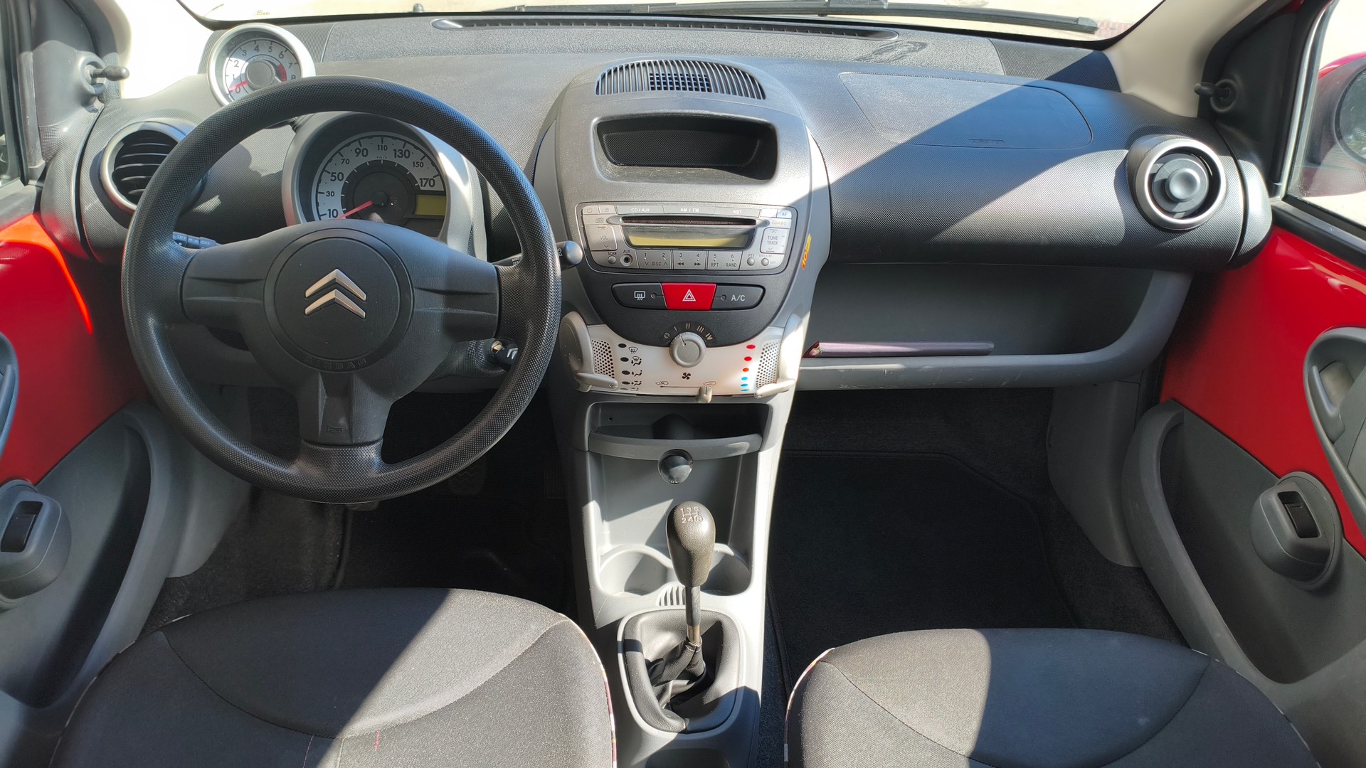 CITROEN C1 1.0i Edition-image-7