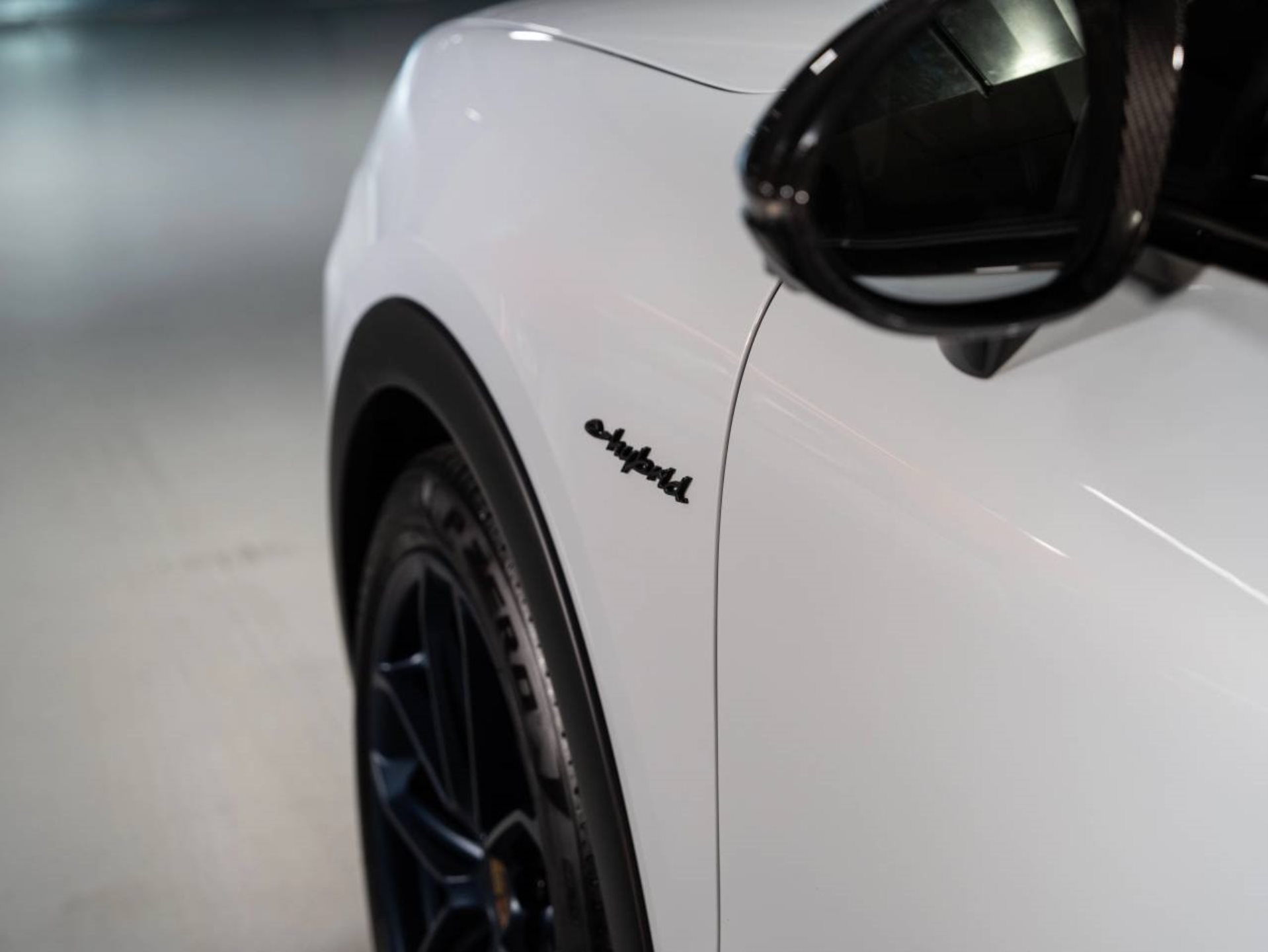 PORSCHE Cayenne Turbo E-Hybrid Coupé avec Paquet-GT-image-26
