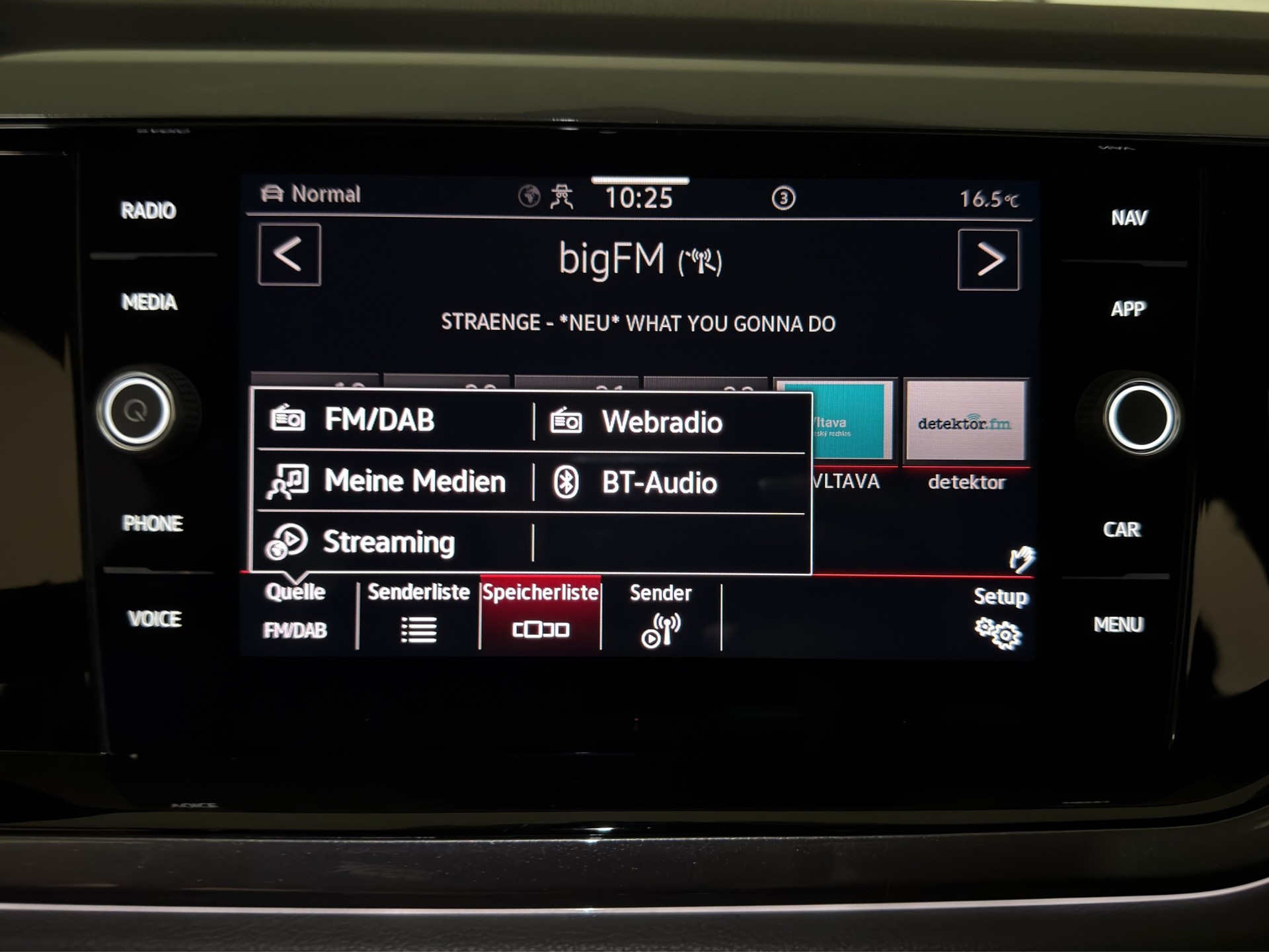 VW Polo 2.0 TSI GTI DSG-image-17