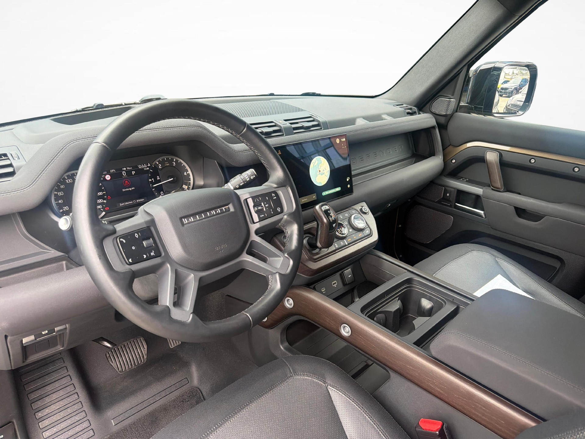 LAND ROVER Defender 90 3.0 D I6 X-Dynamic SE-image-11