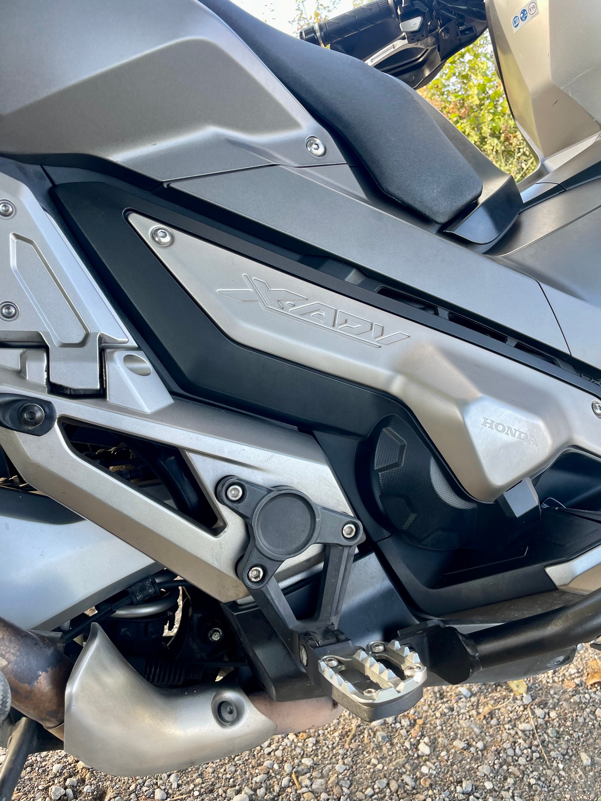HONDA X-ADV 750 ABS-image-9