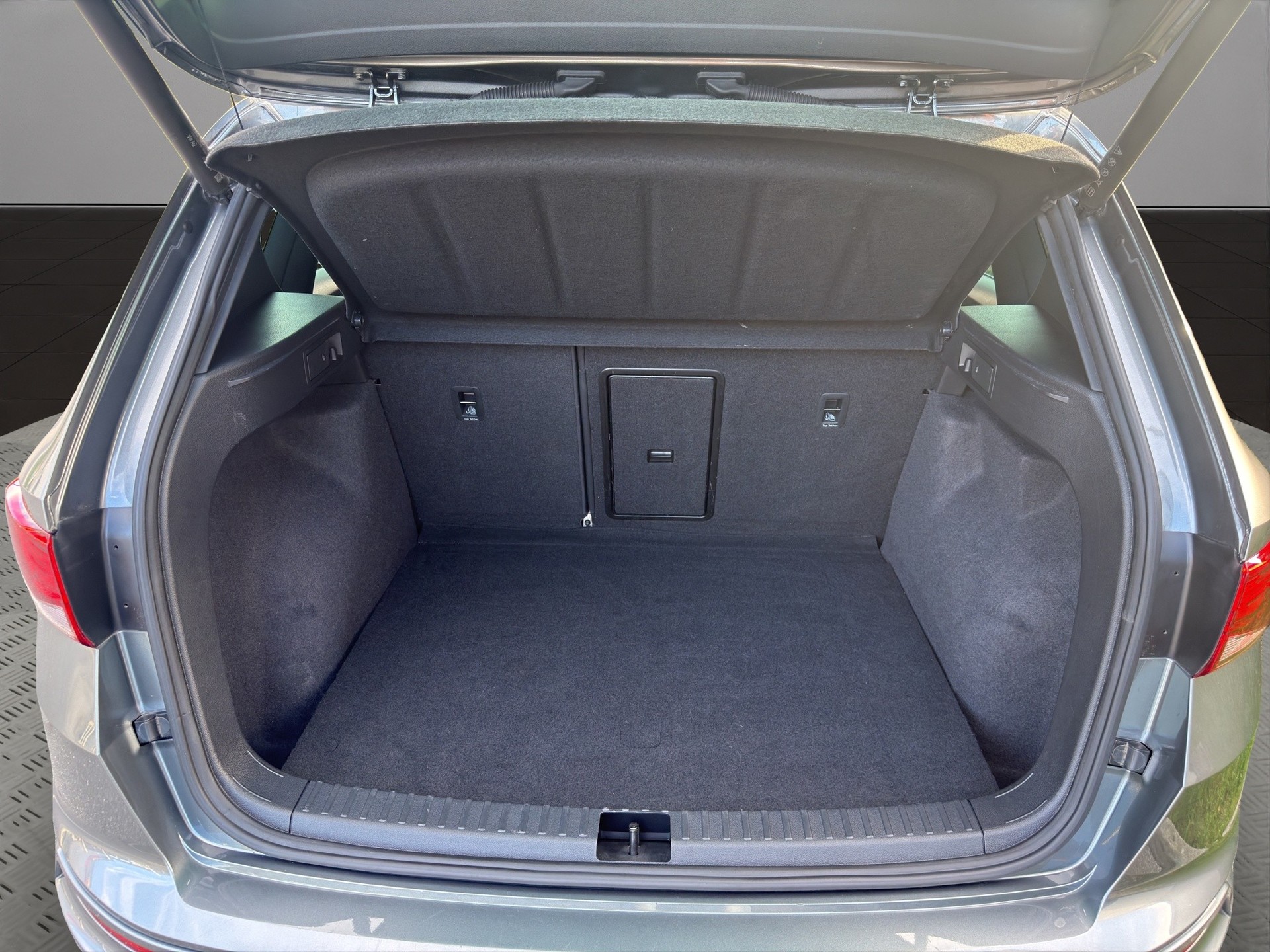 SEAT Ateca 2.0 TSI Hola FR 4Drive DSG-image-8