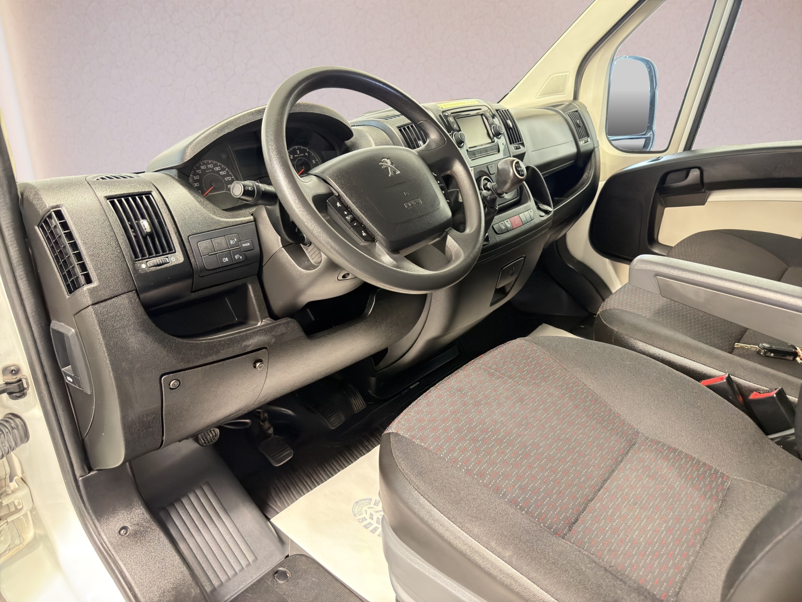PEUGEOT PEUGEOT Boxer 2.0 HDI 335 Active L2H2 *3-Sitzer*-image-5