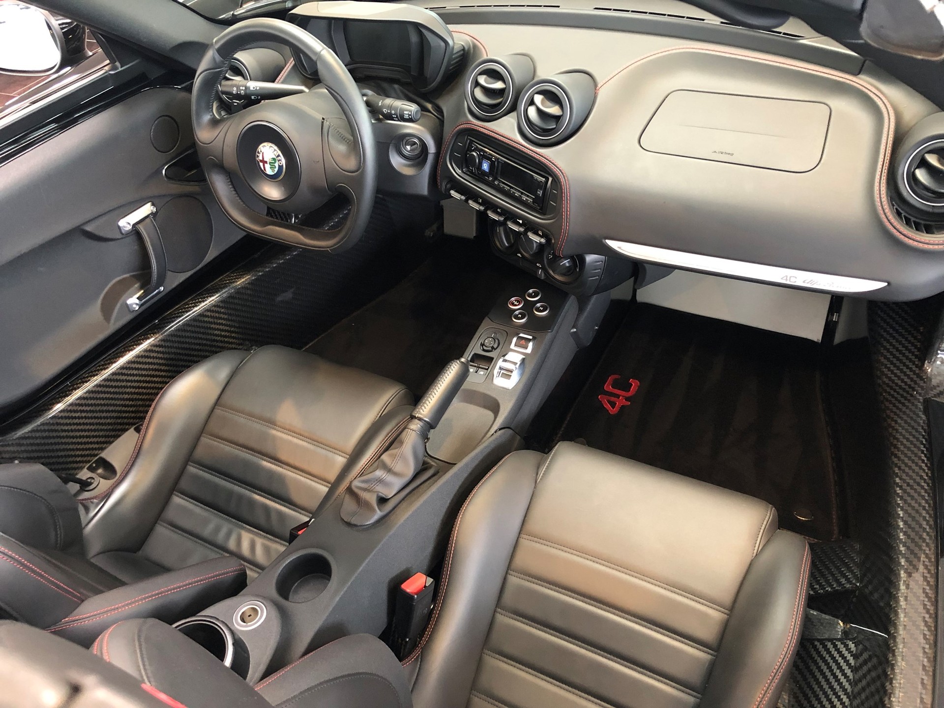 ALFA ROMEO 4C Spider 1750 TBi TCT-image-8