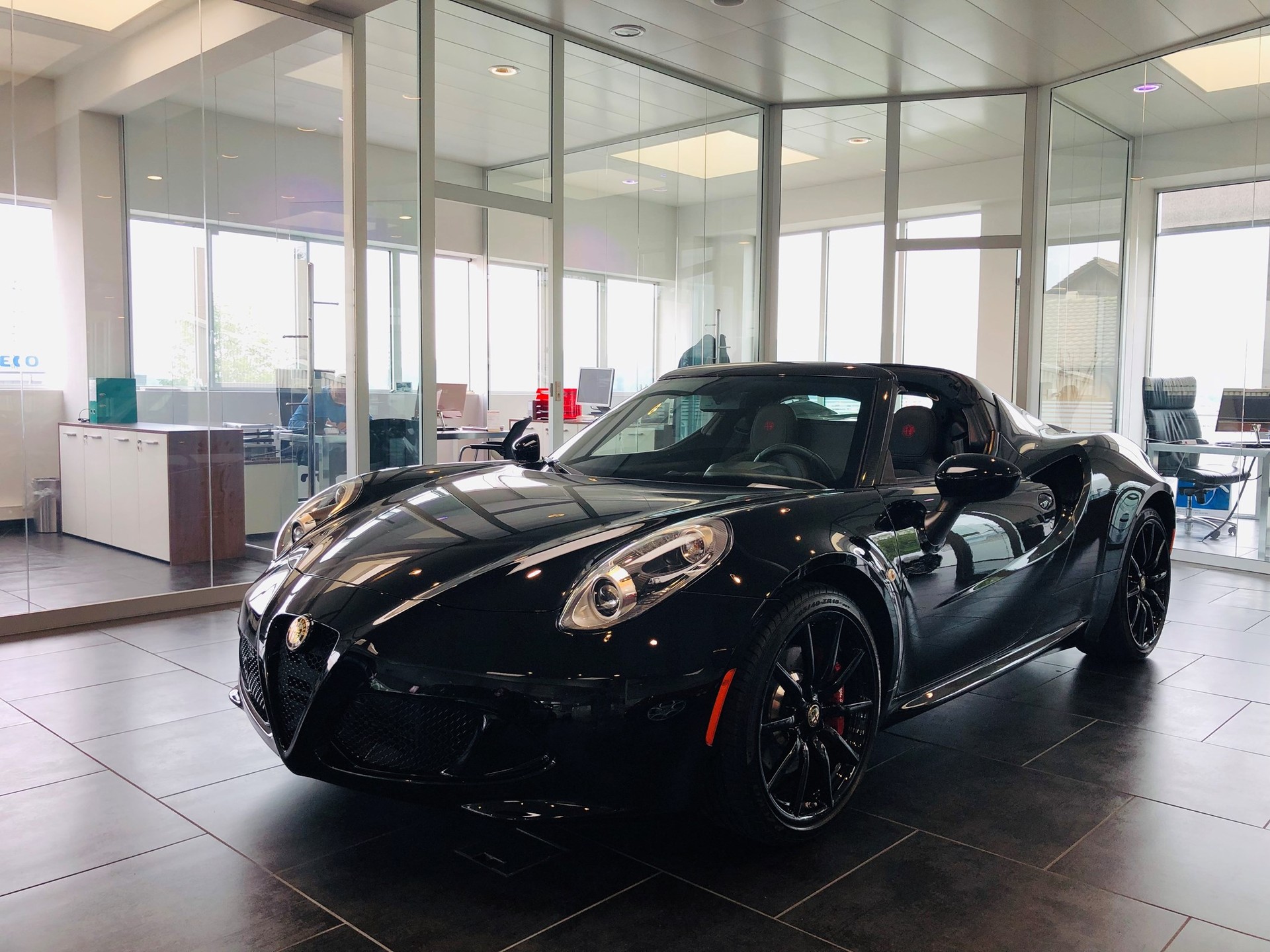 ALFA ROMEO 4C Spider 1750 TBi TCT-image-10