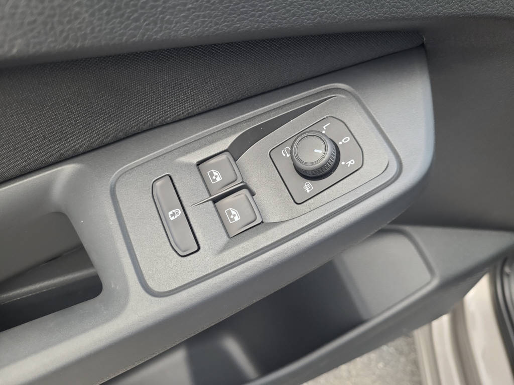 FORD TOURNEO Connect 2.0 EcoBlue 122 PS-image-15