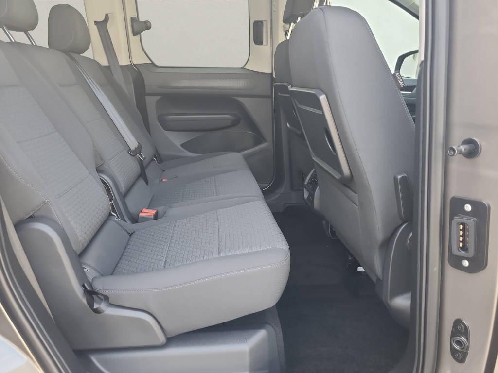 FORD TOURNEO Connect 2.0 EcoBlue 122 PS-image-8
