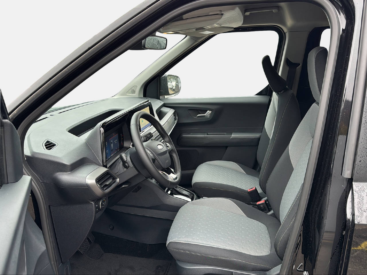 FORD TOURNEO COURIERier 1.0 EcoBoost Titanium-image-9