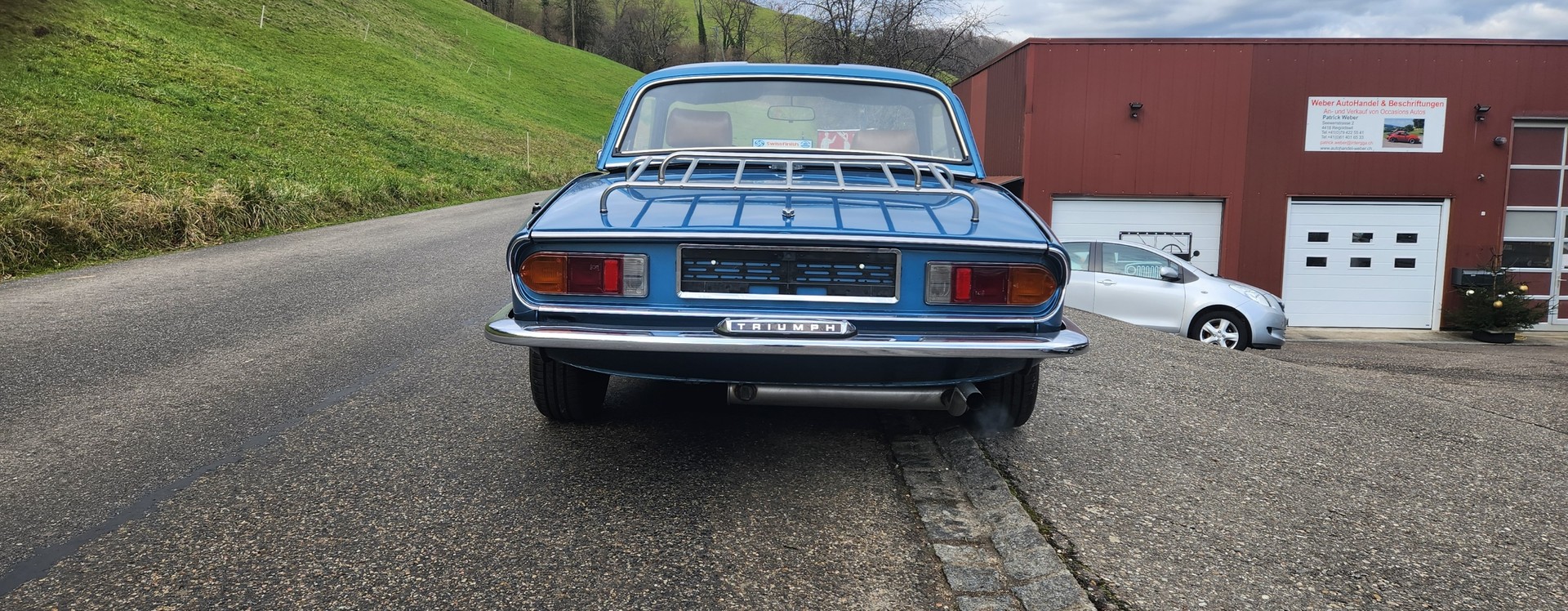 TRIUMPH 1500-image-2