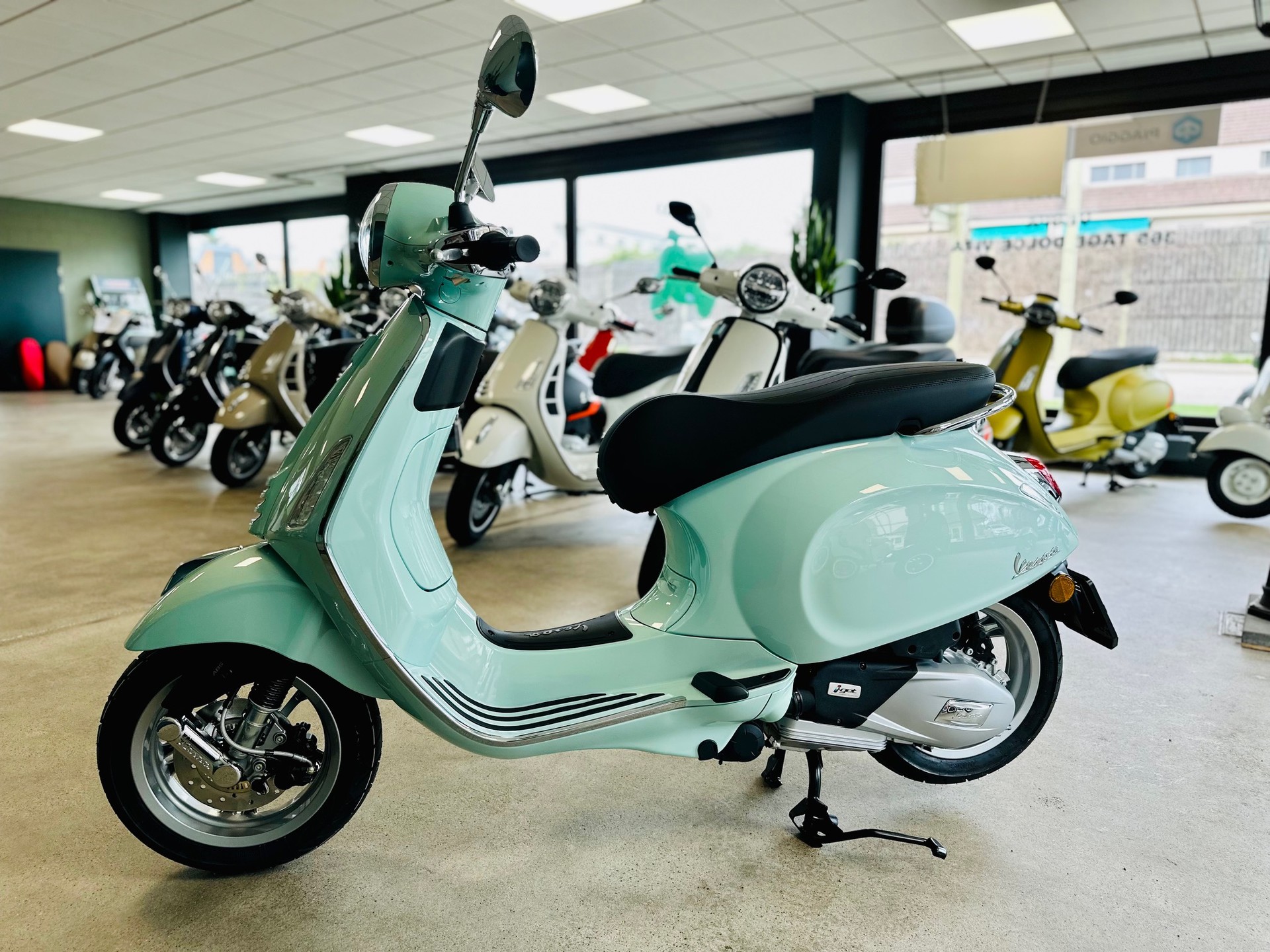 PIAGGIO Vespa 125 Primavera-image-4
